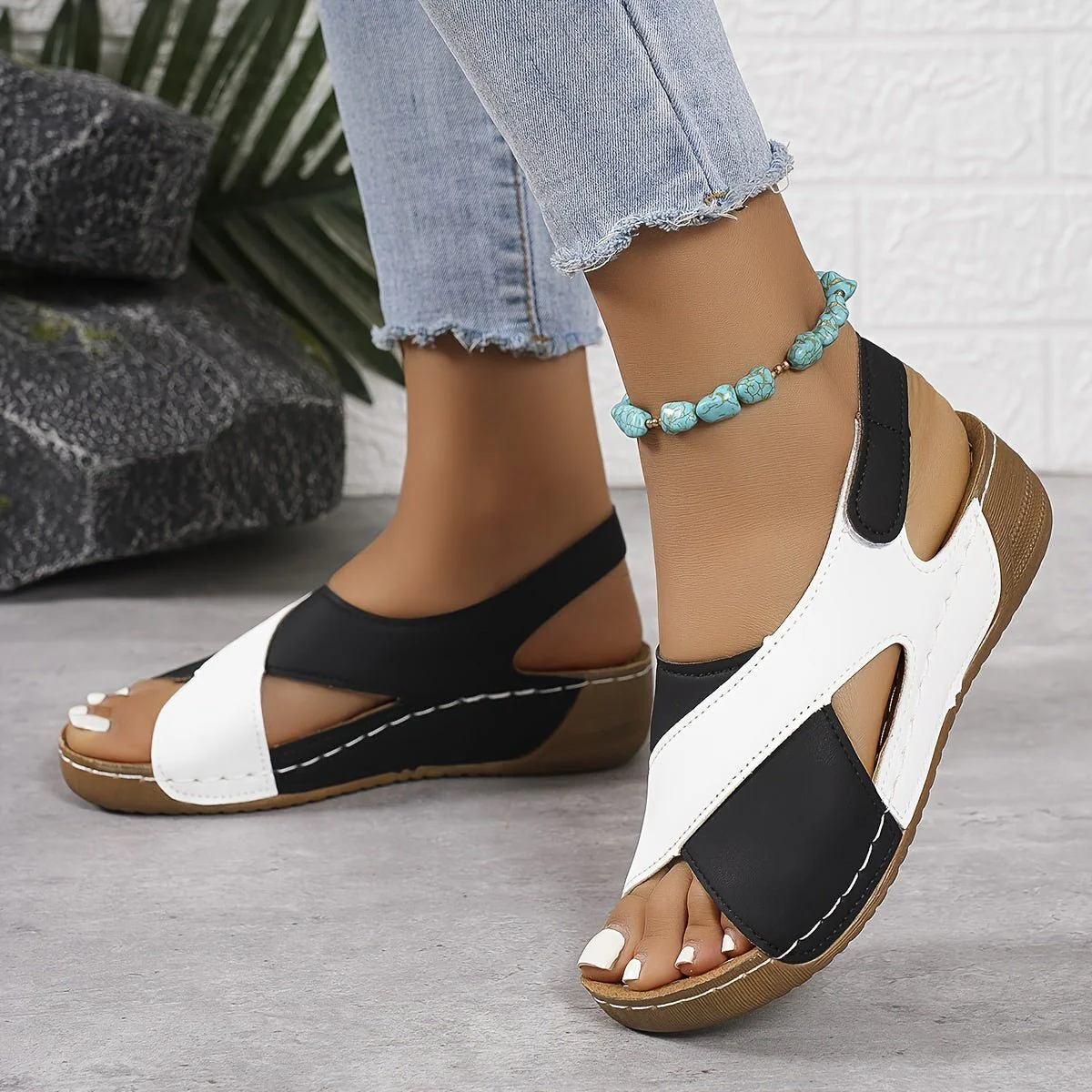 Heidi-Mode | Stilvolle Orthopädische Sandalen für Höchsten Komfort - Image 4