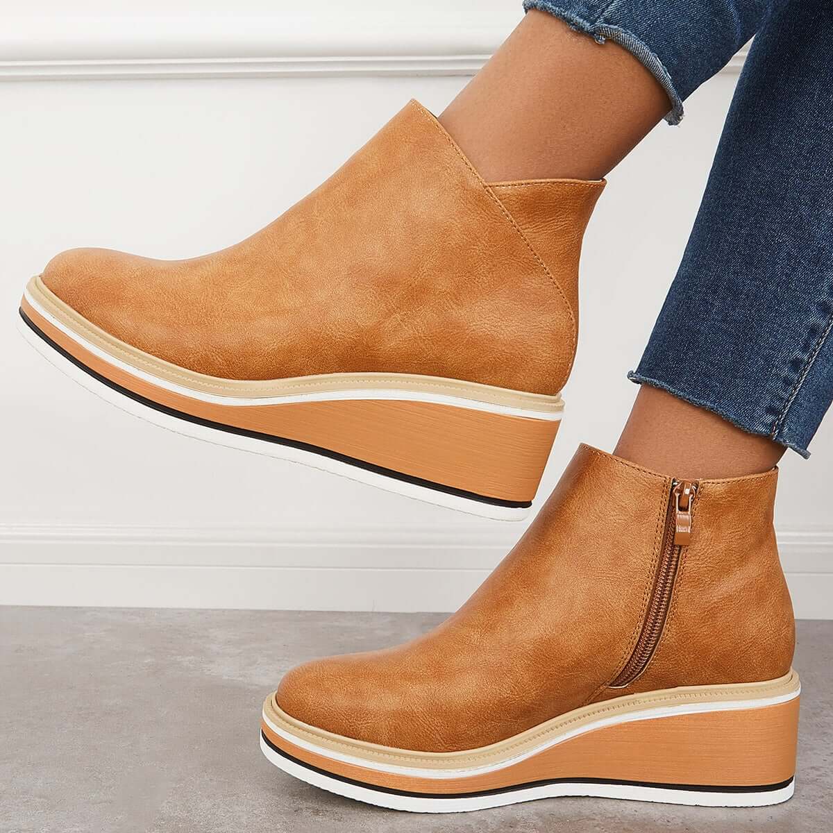 Heidi-Mode | Stilvolle Stiefeletten mit Zipper und Plateau - Image 16