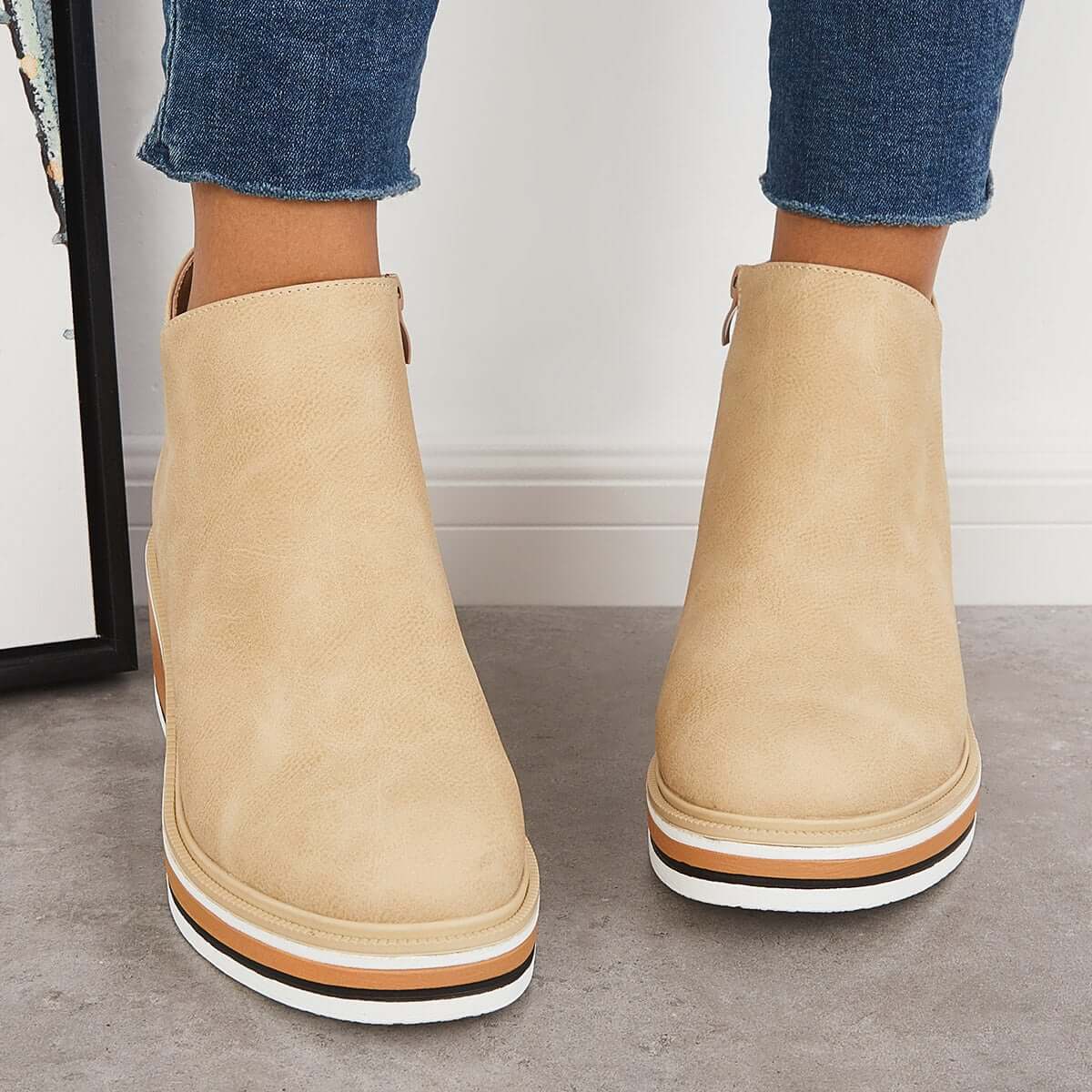 Heidi-Mode | Stilvolle Stiefeletten mit Zipper und Plateau - Image 18