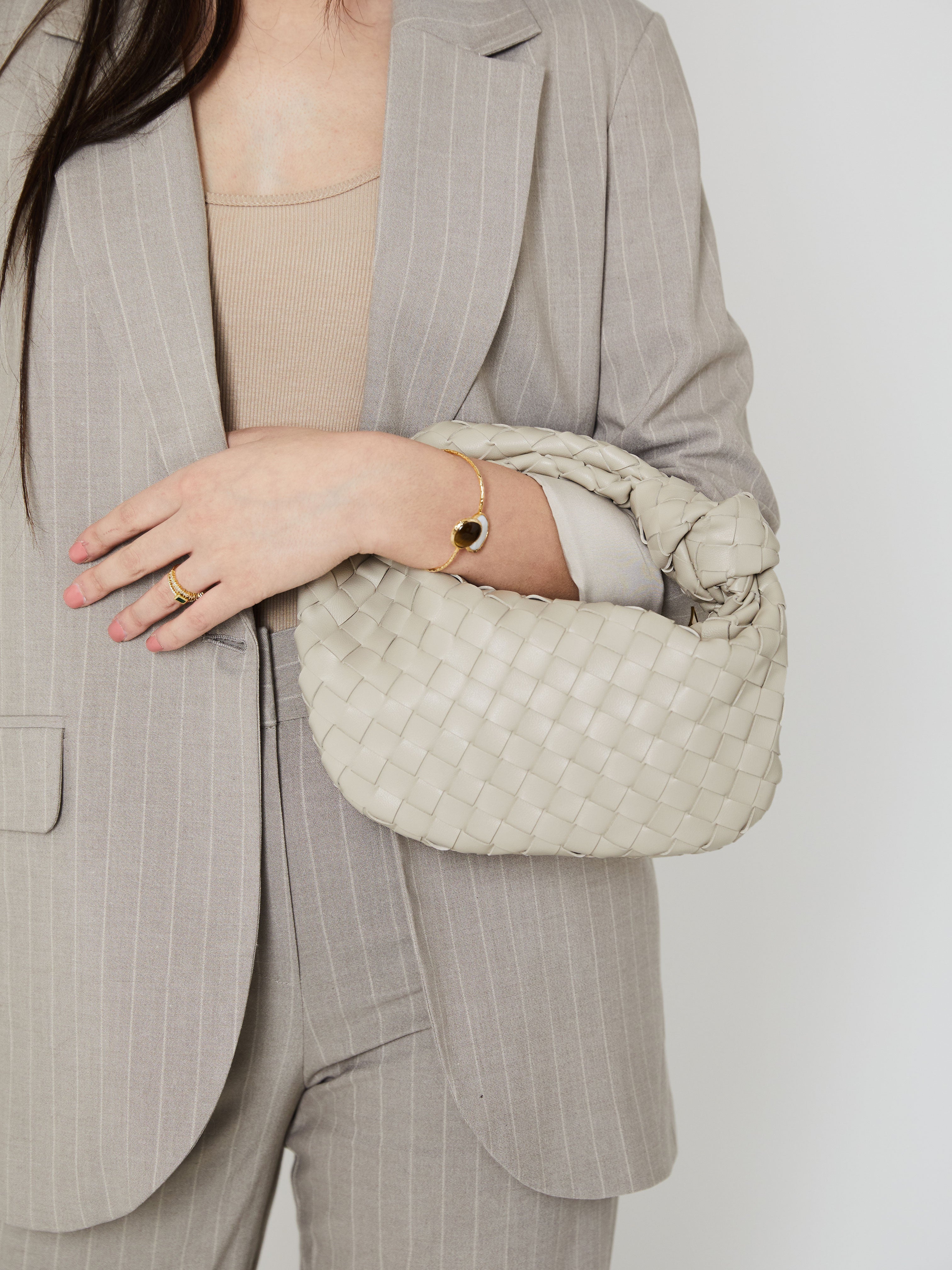 Heidi-Mode | Stilvolle Weiße Damen Handtasche mit Geflochtenem Design - Image 2