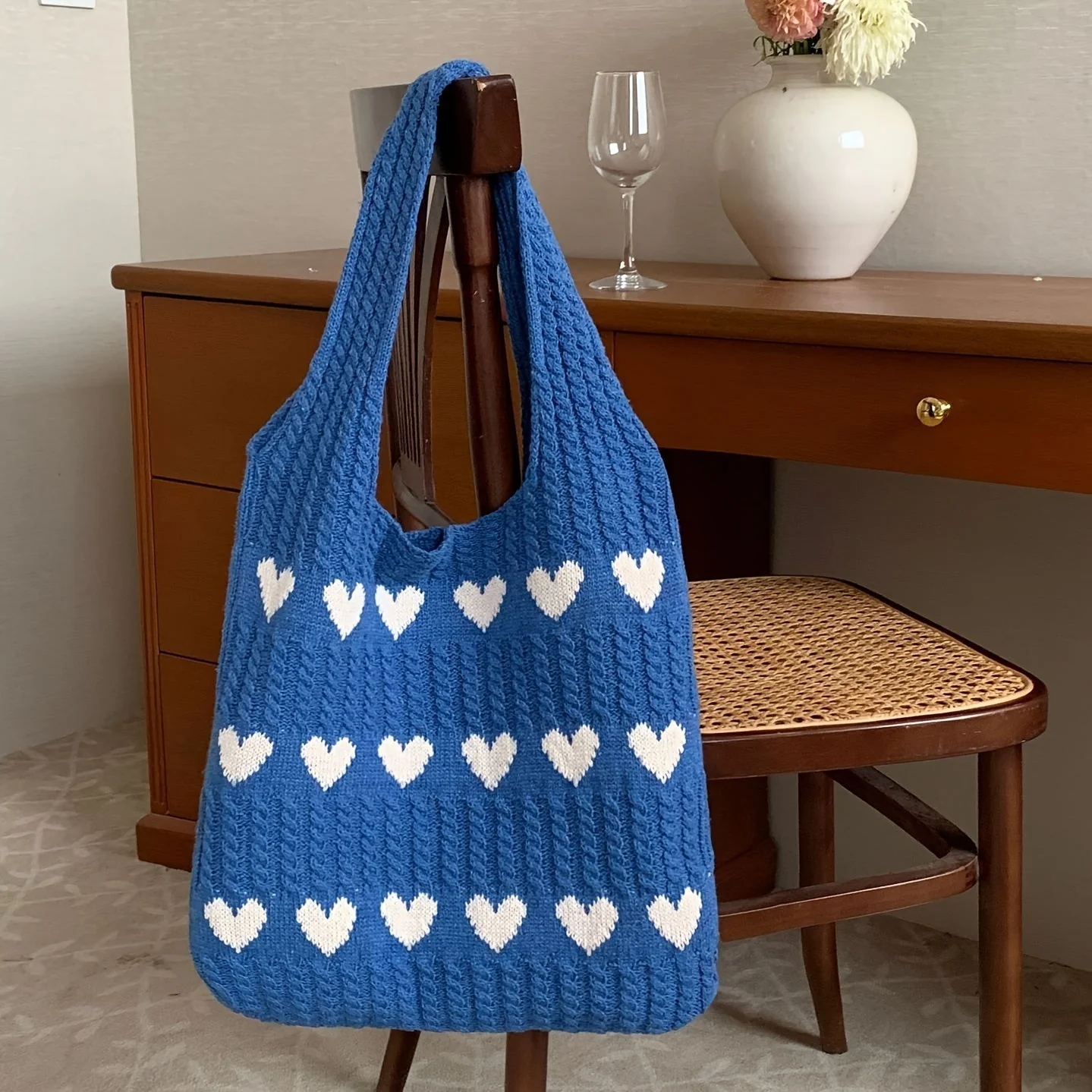 Heidi-Mode | Handgefertigte Stricktasche mit Herzmuster - Image 4