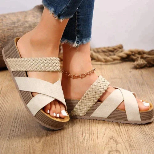 Heidi-Mode | Trendige Sandalen für Den Sommer - Image 3