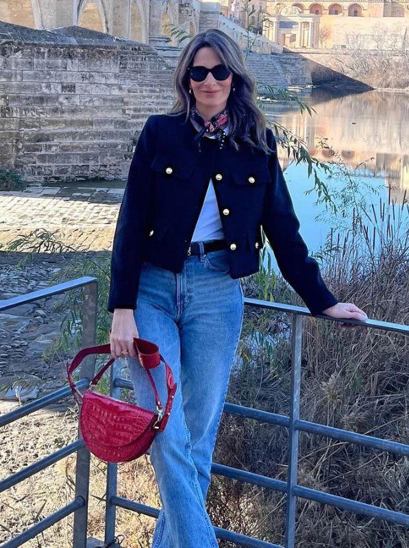 Heidi-Mode | Trendy Geknöpfter Kurzblazer