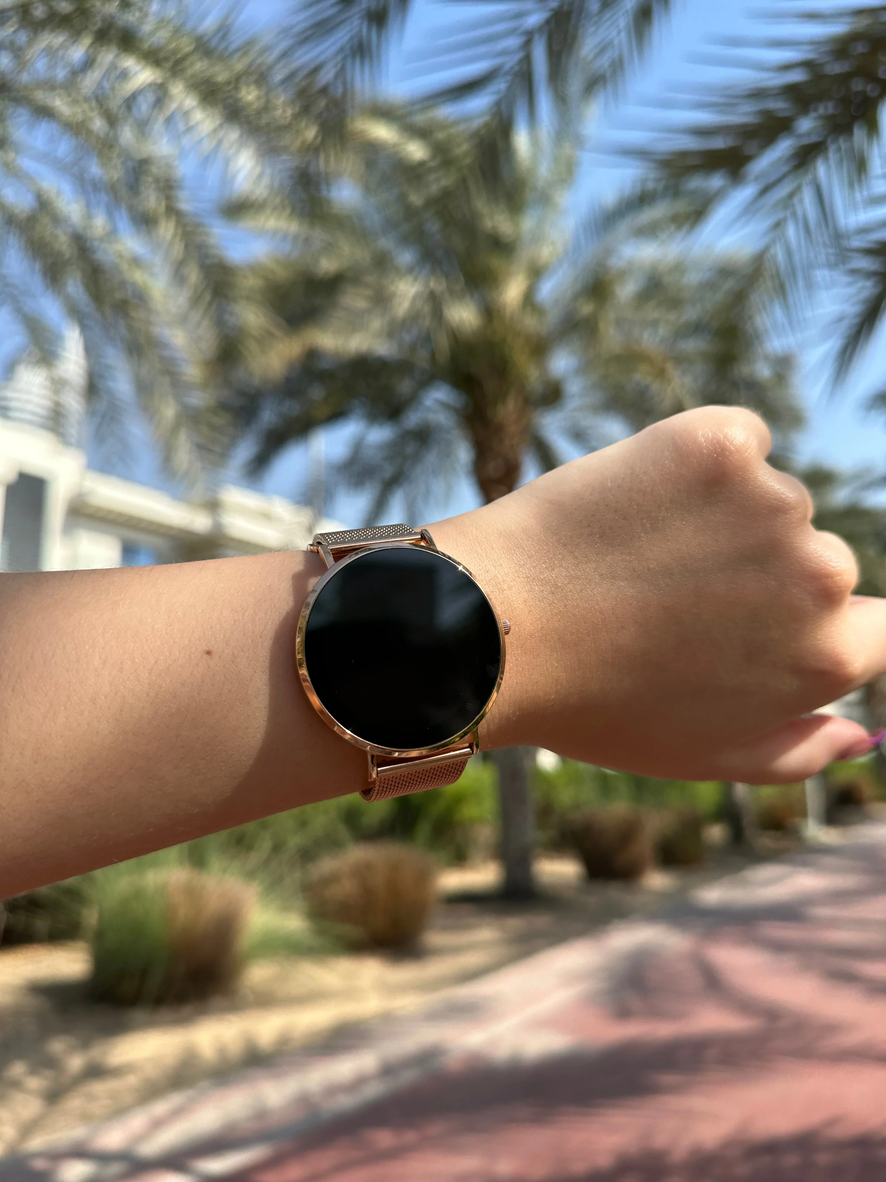 Heidi-Mode | Ultra Dünne Elegante Damen Smartwatch - Image 3