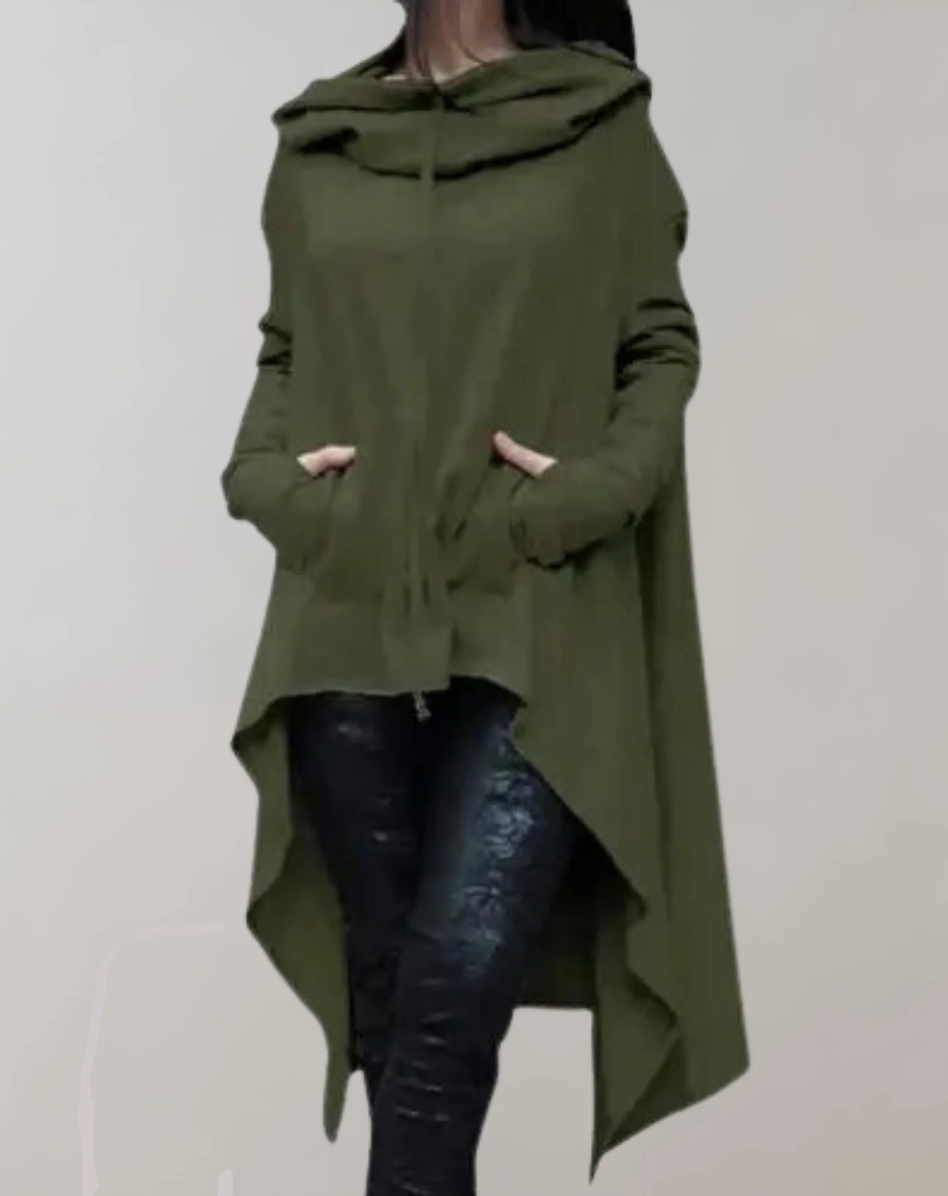 Heidi-Mode | Ein Elegantes Winterkleidungsstück - Image 3
