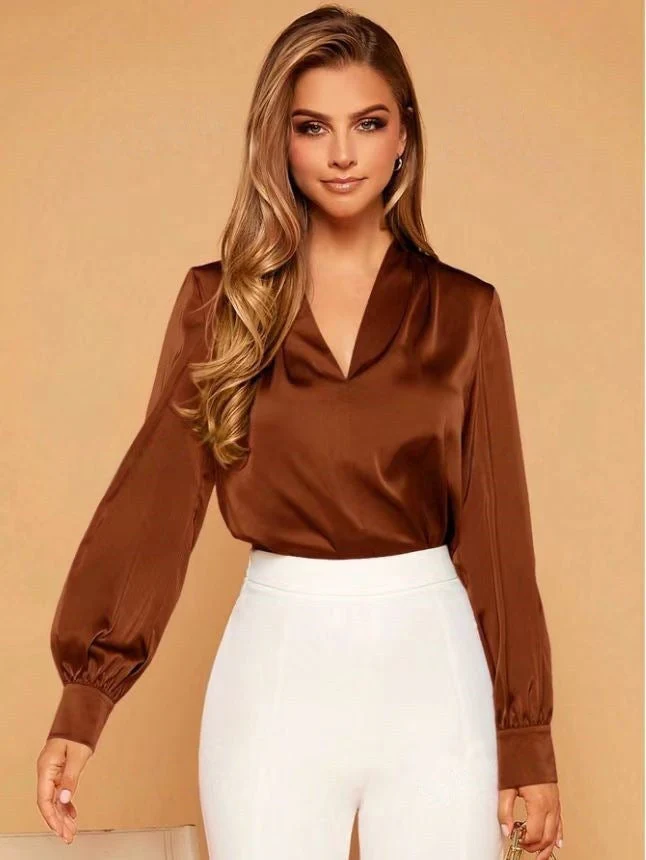 Heidi-Mode | V-Ausschnitt Langarm Satin Bluse - Image 12