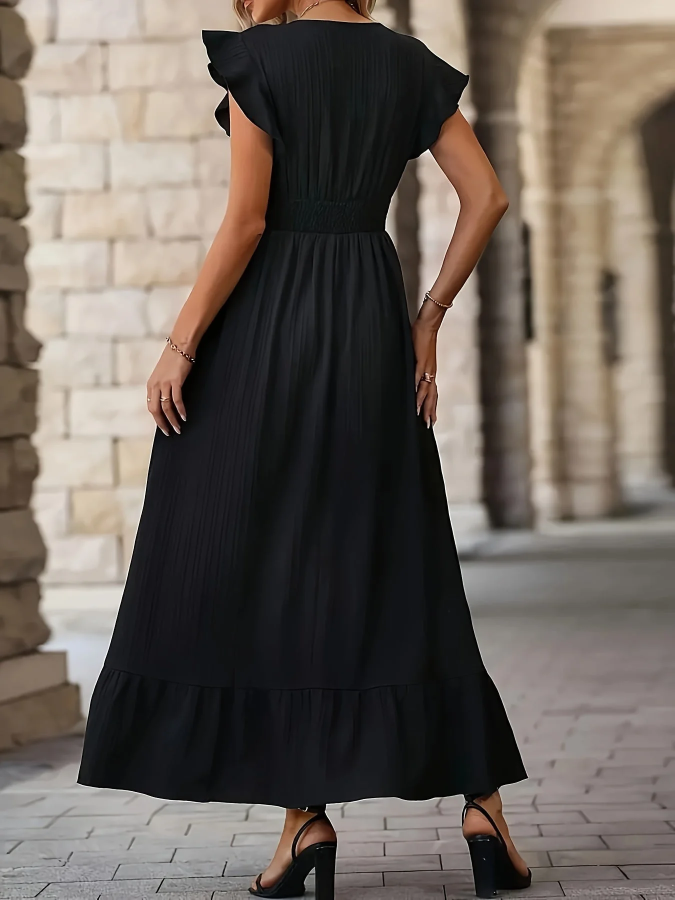 Heidi-Mode | V-Ausschnitt Rüschenkleid mit Kurzen Ärmeln für Frauen - Image 6