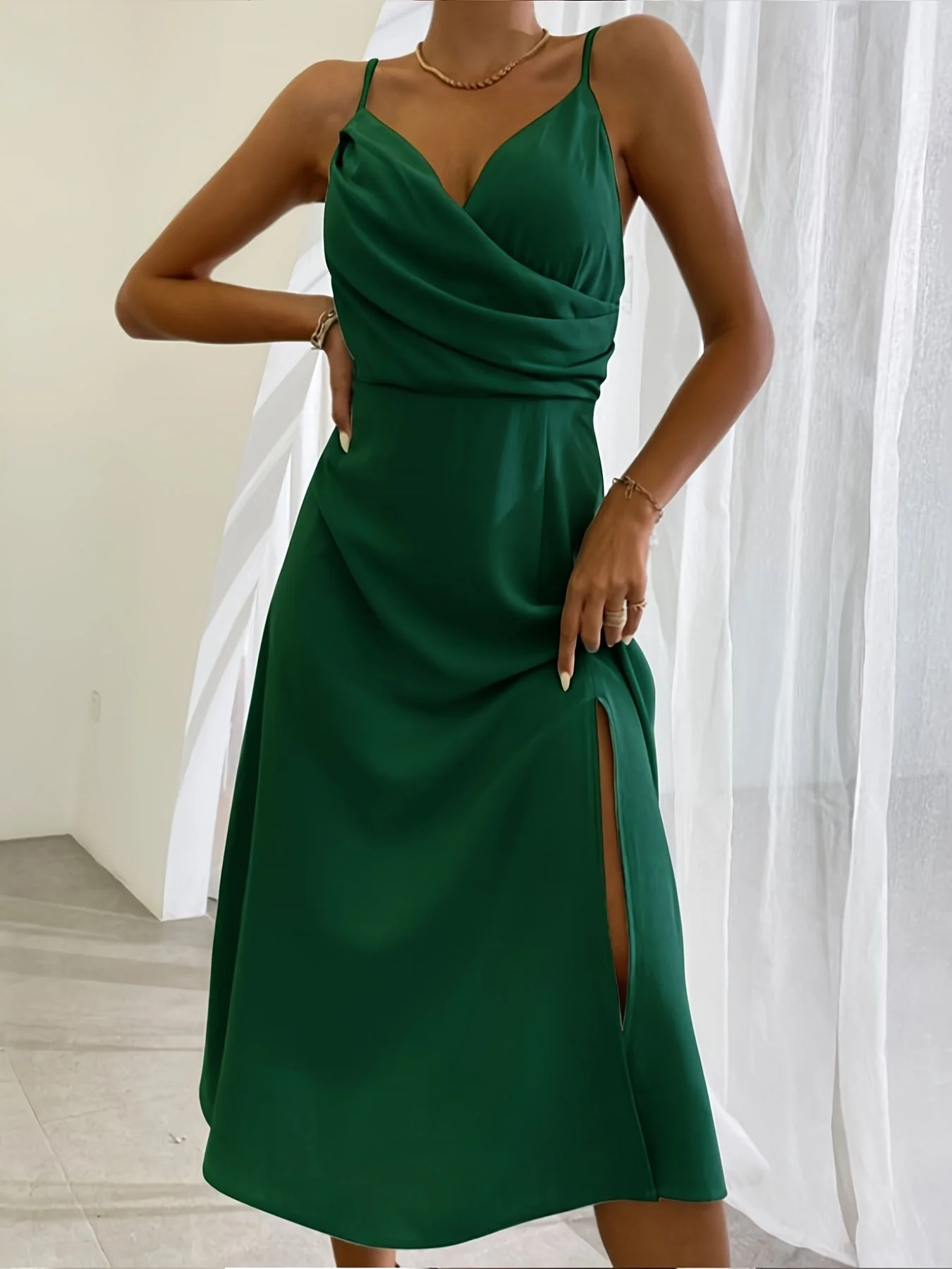 Heidi-Mode | V-Ausschnitt Midikleid mit Druck und Schlitz - Image 14