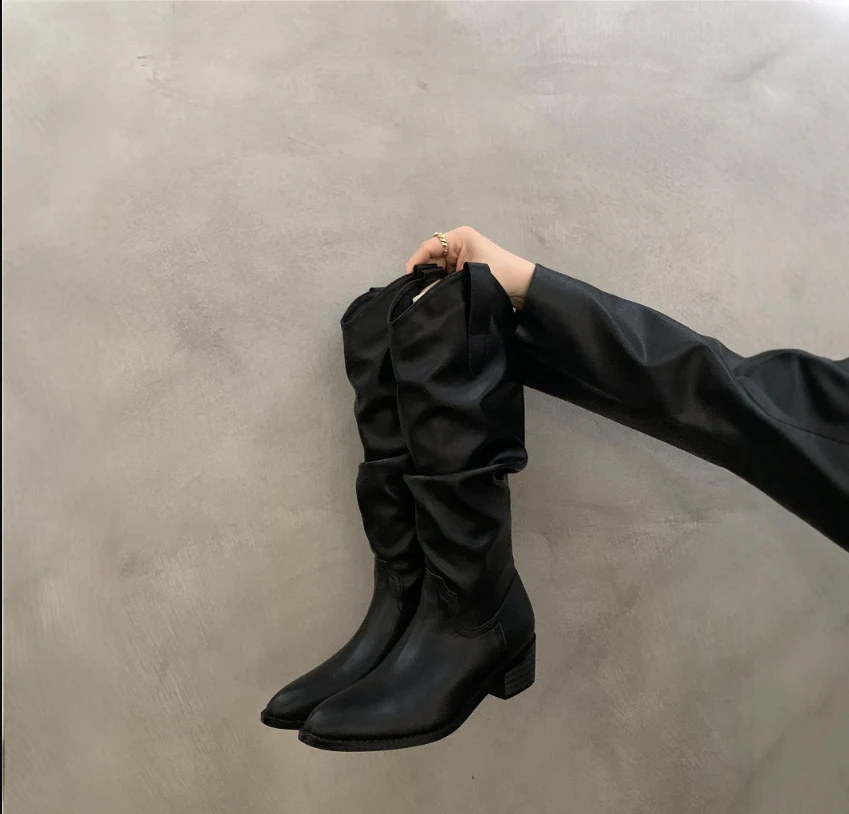 Heidi-Mode | Vintage-Stiefel Aus Wildleder mit Rüschen - Image 8