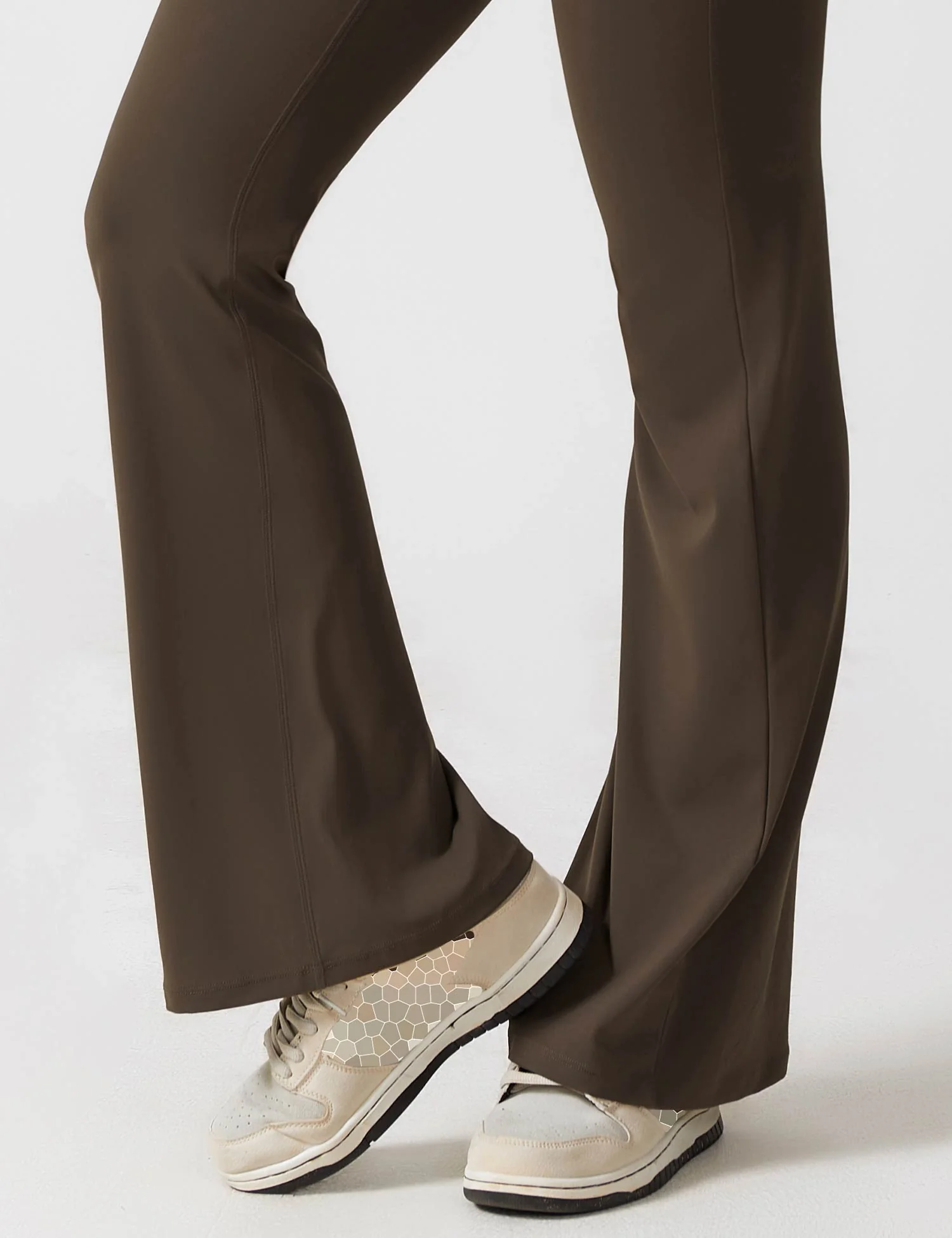 Heidi-Mode | V-Rücken Auslaufender Jumpsuit - Image 10