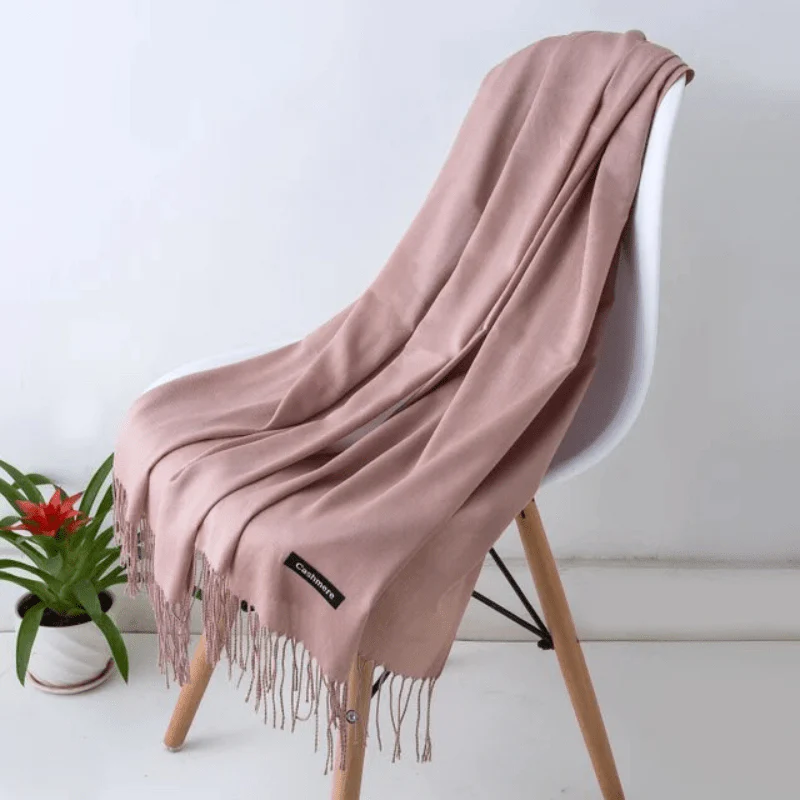 Heidi-Mode | Warme Damen Schal Weiche Textur und Elegante Ausstrahlung - Image 3