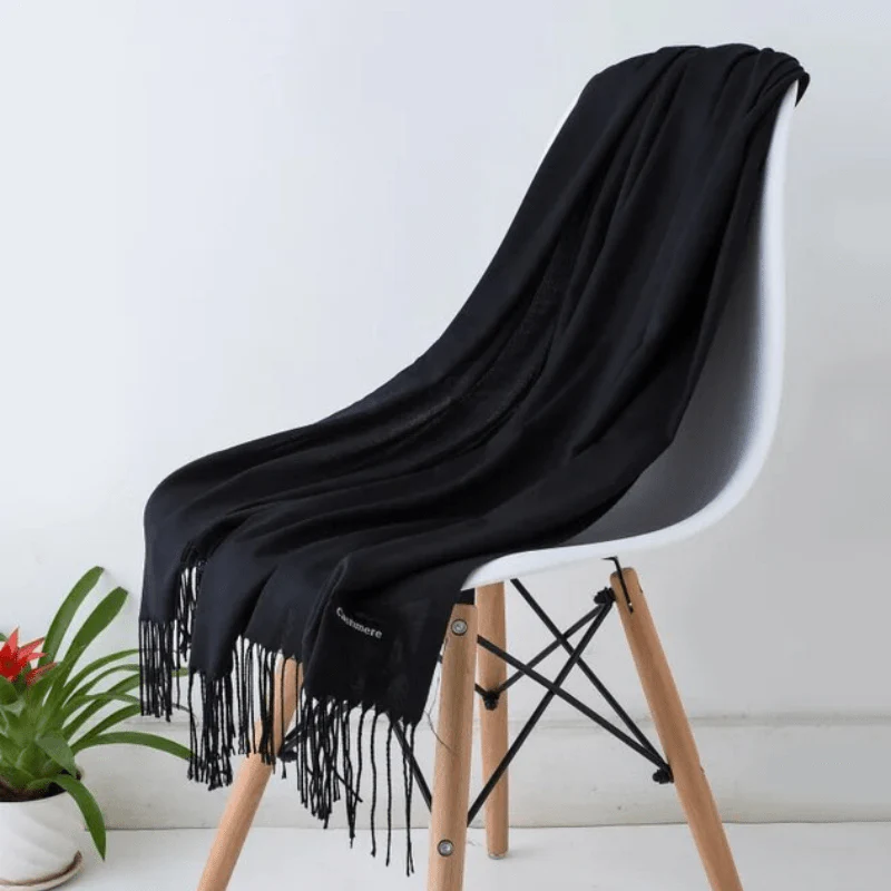 Heidi-Mode | Warme Damen Schal Weiche Textur und Elegante Ausstrahlung - Image 9