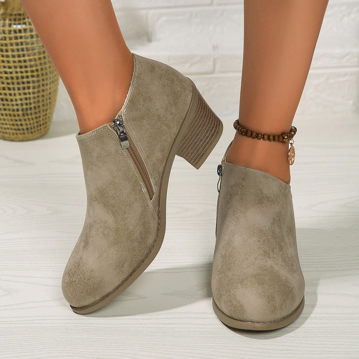 Heidi-Mode | Stiefeletten - Damen Bequeme Stiefel mit Blockabsatz und Reißverschluss - Image 9