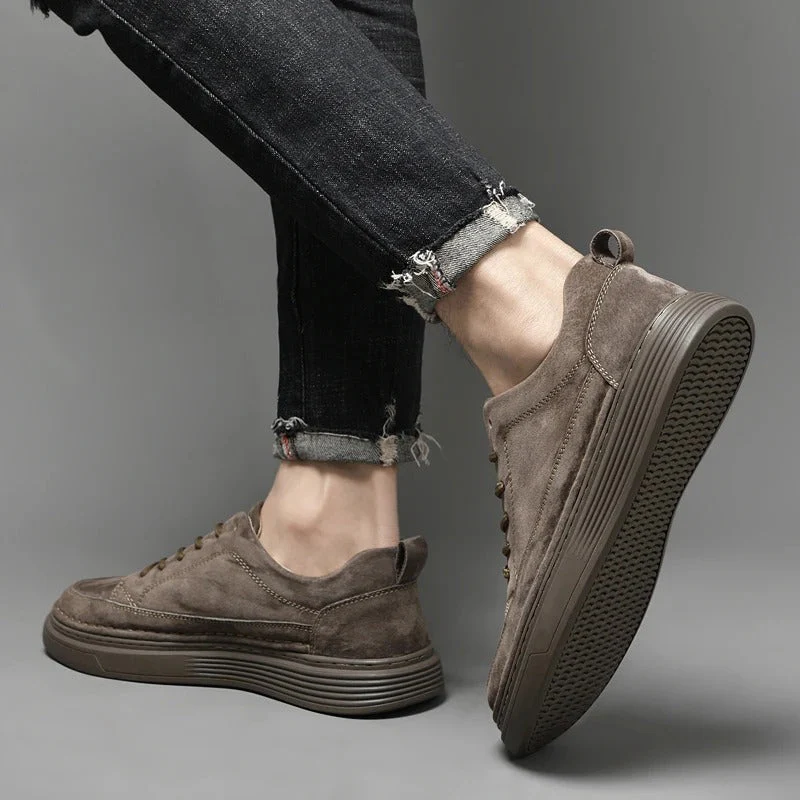 Heidi-Mode | Wildleder Low Top Sneaker - Image 13