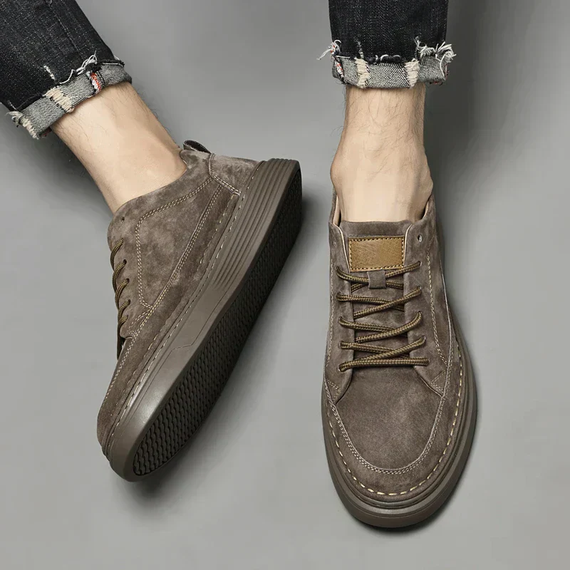 Heidi-Mode | Wildleder Low Top Sneaker - Image 16
