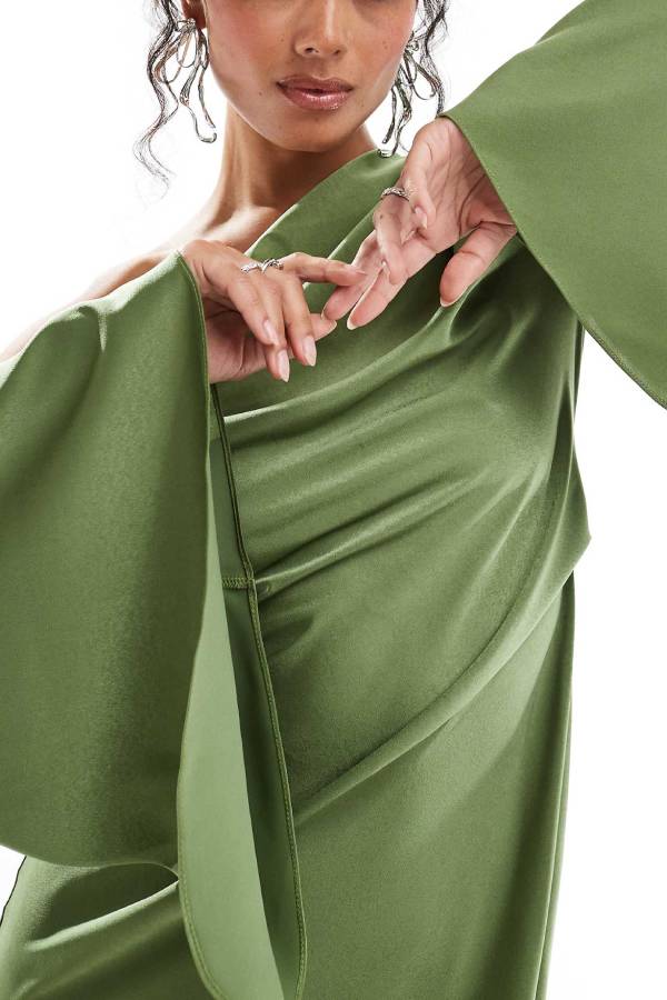 Heidi-Mode | Zayla Satin Asymmetrisches Ein Schulter Glockenärmel Schlitz Maxi Kleid - Image 3