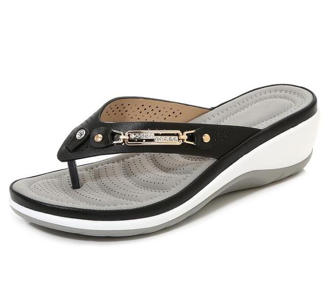 Heidi-Mode | Zehentrenner-Sandalen mit Niedrigem Absatz für Mehr Komfort - Image 11