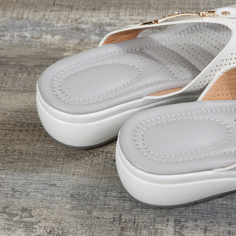 Heidi-Mode | Zehentrenner-Sandalen mit Niedrigem Absatz für Mehr Komfort - Image 12