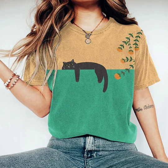 Heidi-Mode | Zweifarbige Katzen-Grafik-T-Shirt für Damen - Image 4