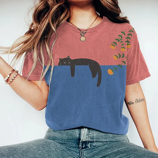 Heidi-Mode | Zweifarbige Katzen-Grafik-T-Shirt für Damen - Image 5