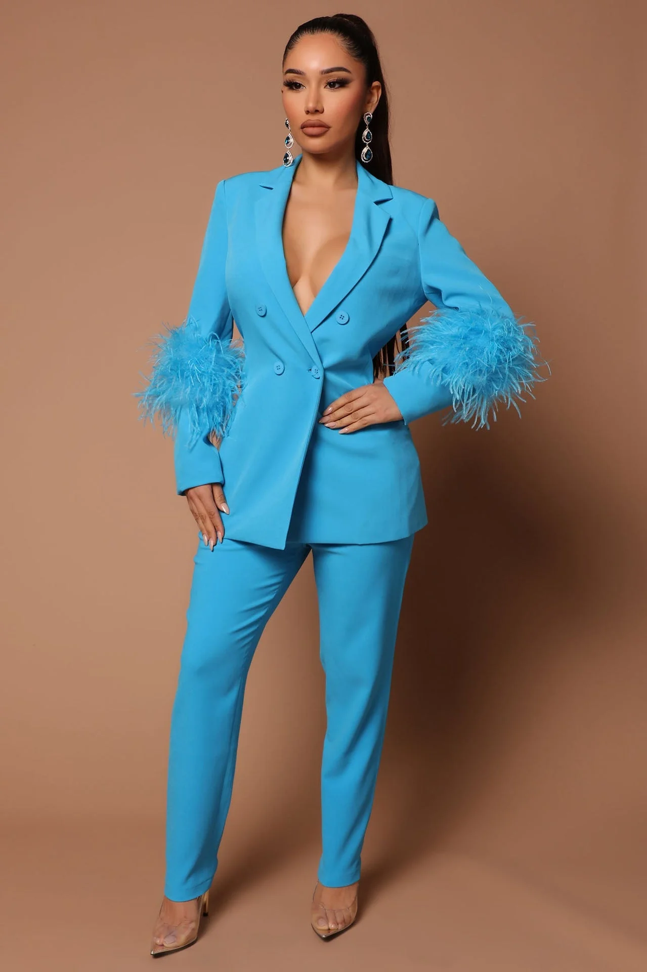 Heidi-Mode | Zweiteiliges Straußenfell-Revers für Damen - Image 7