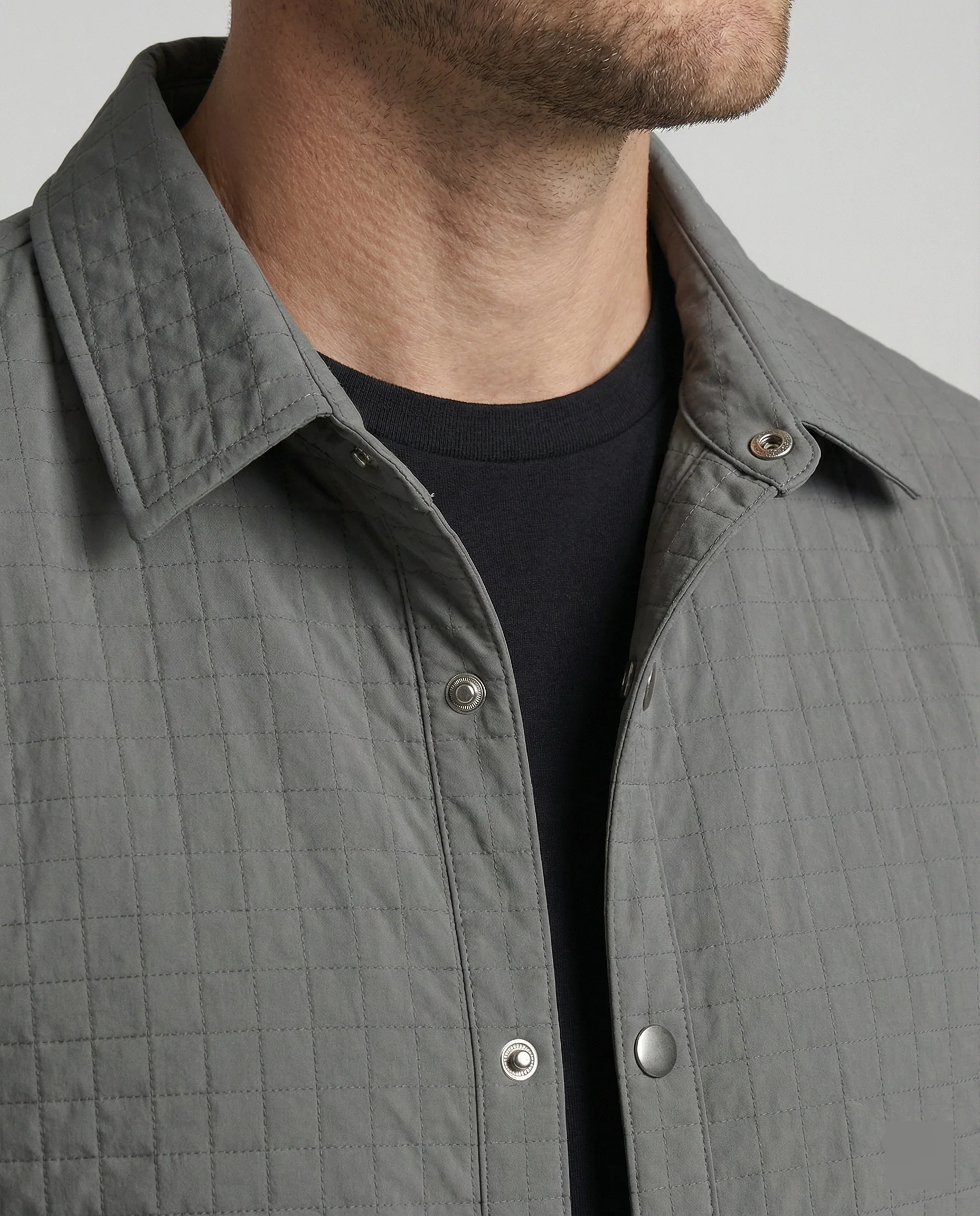 Herren gesteppte Hemdjacke mit Karosteppung Druckknopfleiste und aufgesetzten Pattentaschen Heidi-Mode - Image 2