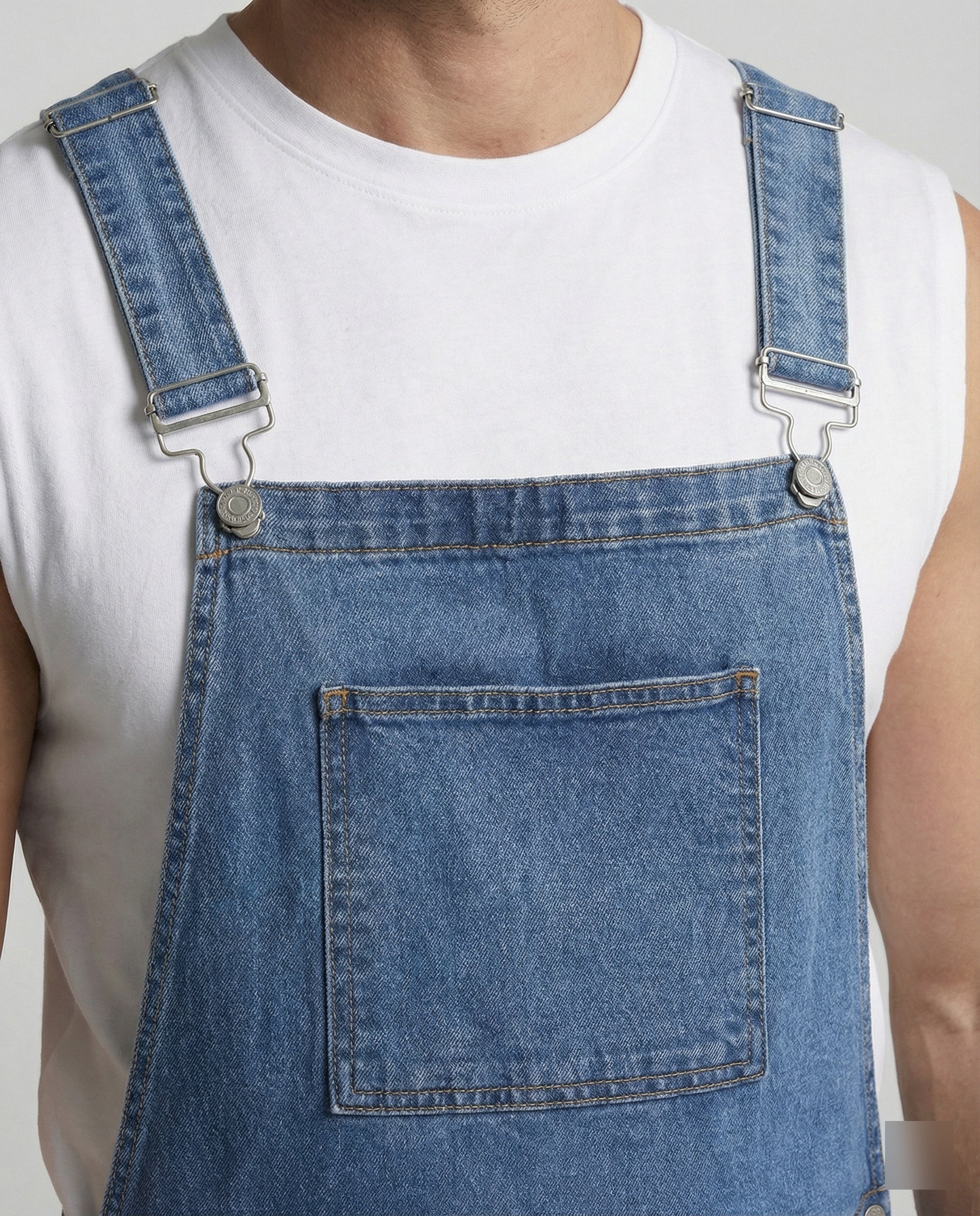 Herren Denim Latzshorts mit Taschen - Image 2