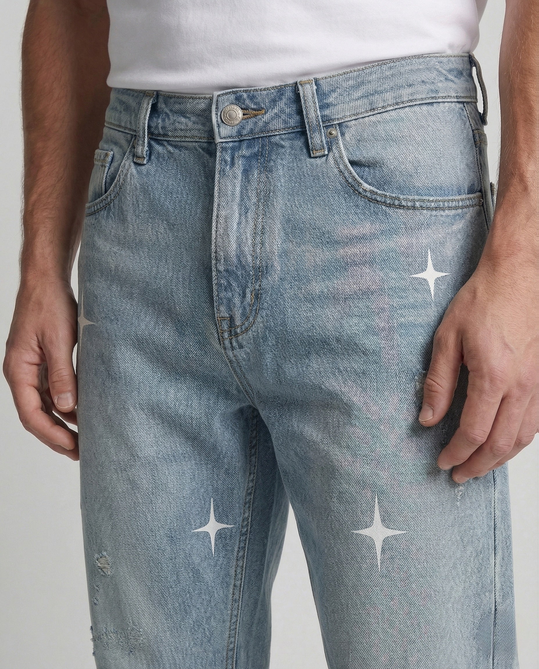 Herren Gerade Geschnittene Jeans mit Sternmotiv und Washed Look - Image 3