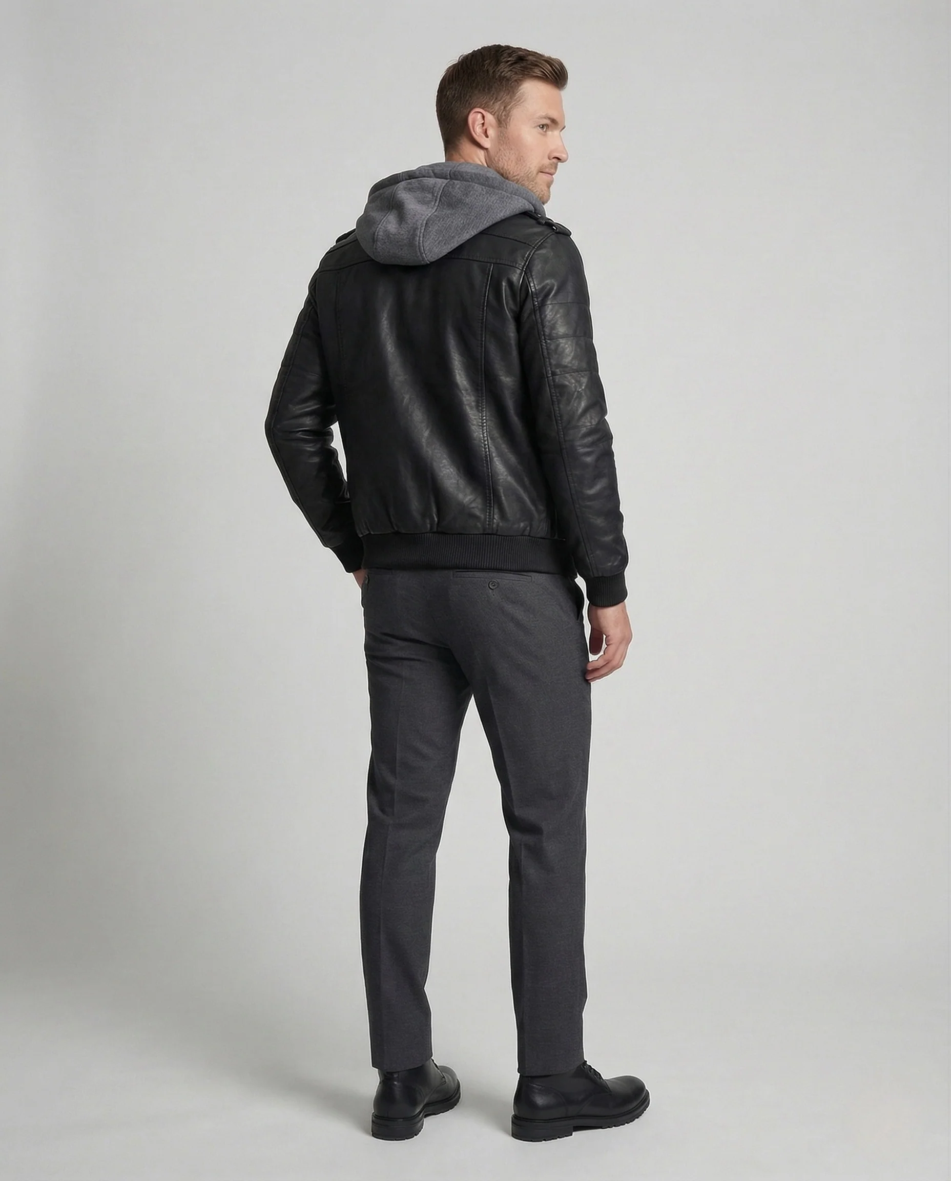 Herren Kunstlederjacke mit Kapuze und Reißverschlusstaschen - Image 4