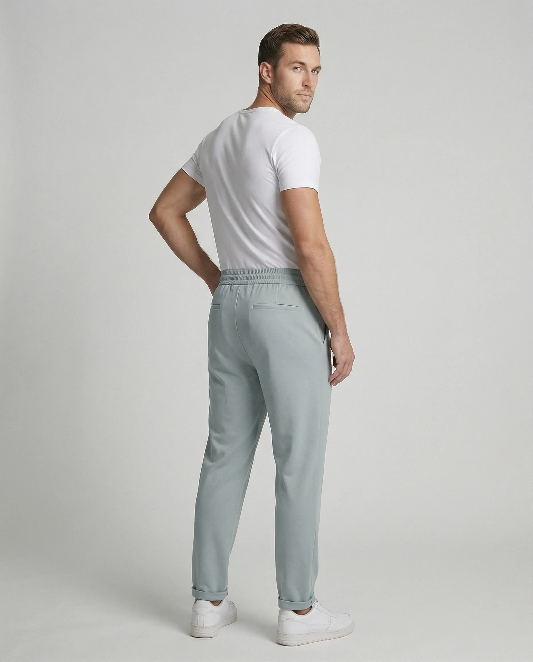 Herren Jogginghose sportlich mit Kordelzug - Image 7