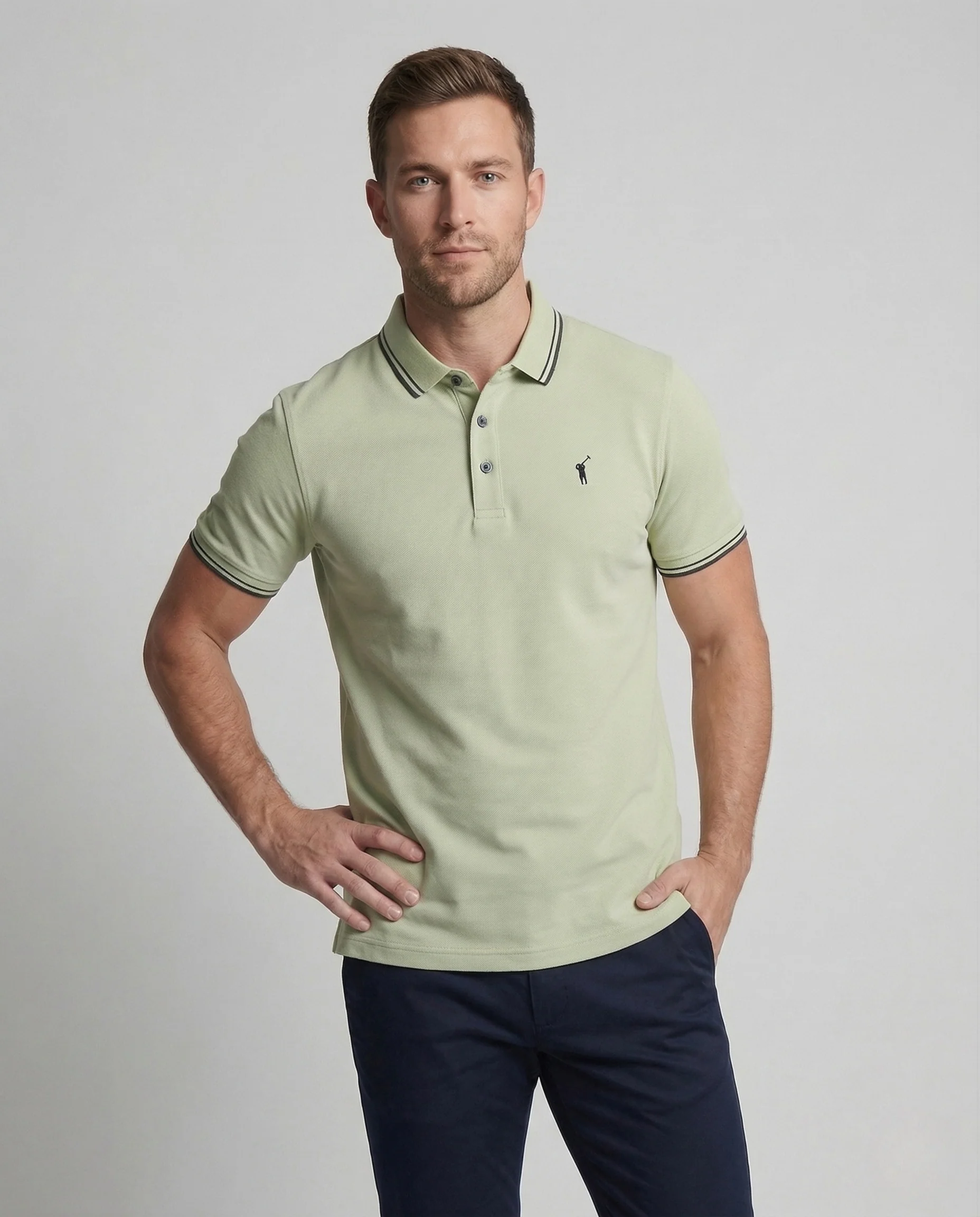 Herren Piqué Poloshirt mit Kontrastkragen - Image 2