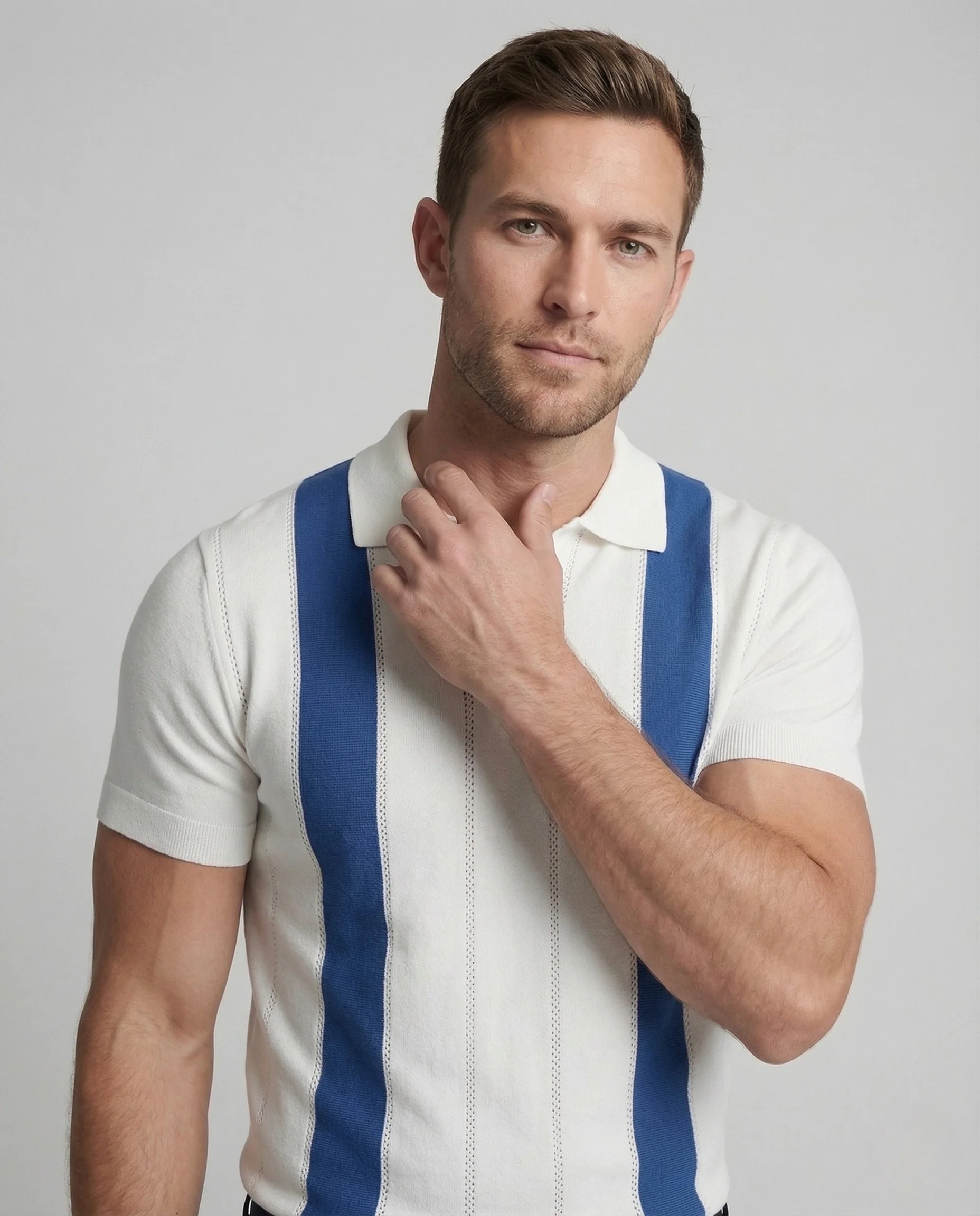 Herren Strick Poloshirt kurzarm mit Kontraststreifen - Image 2