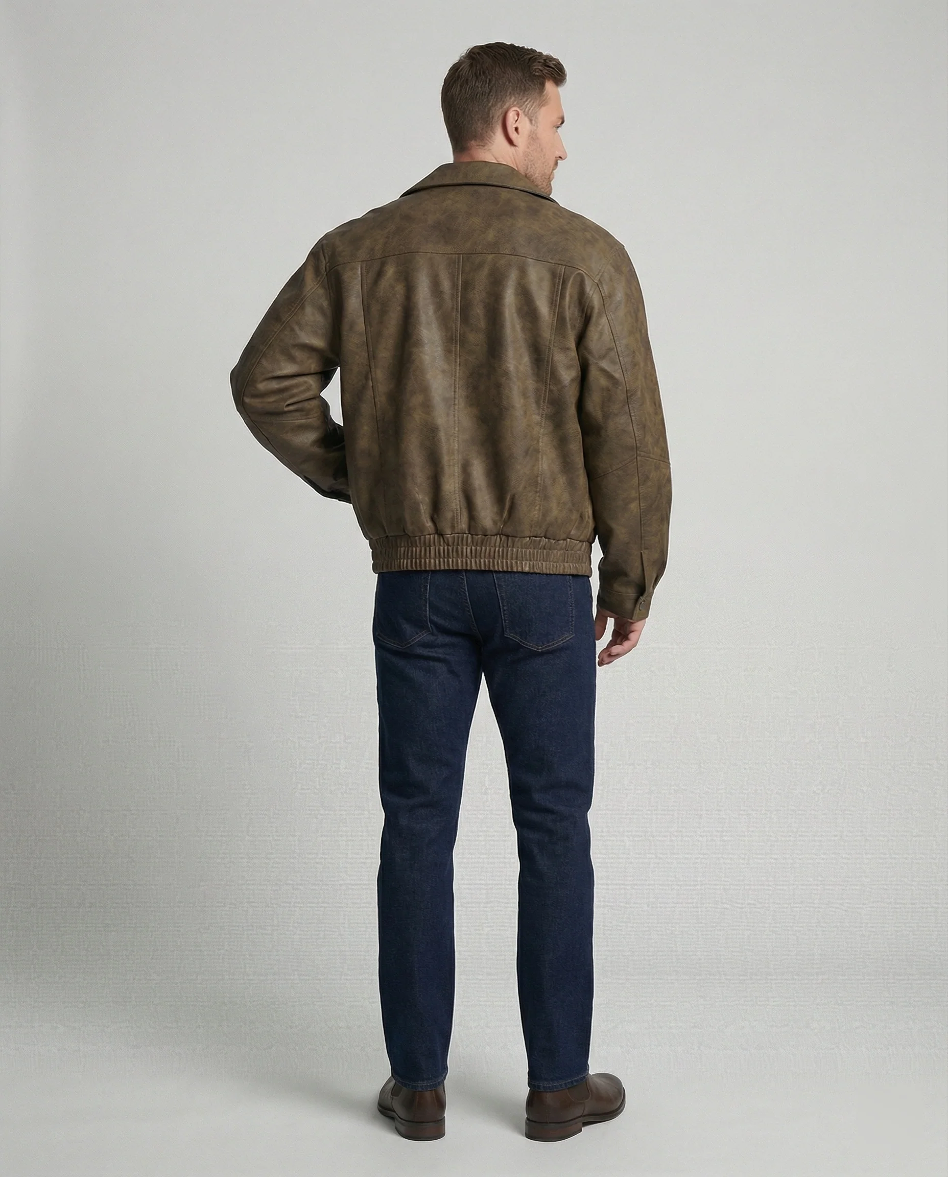Herren vintage-inspirierter Pilotenblouson aus Lederimitat mit Ziernähten und elastischem Bund Heidi-Mode - Image 4