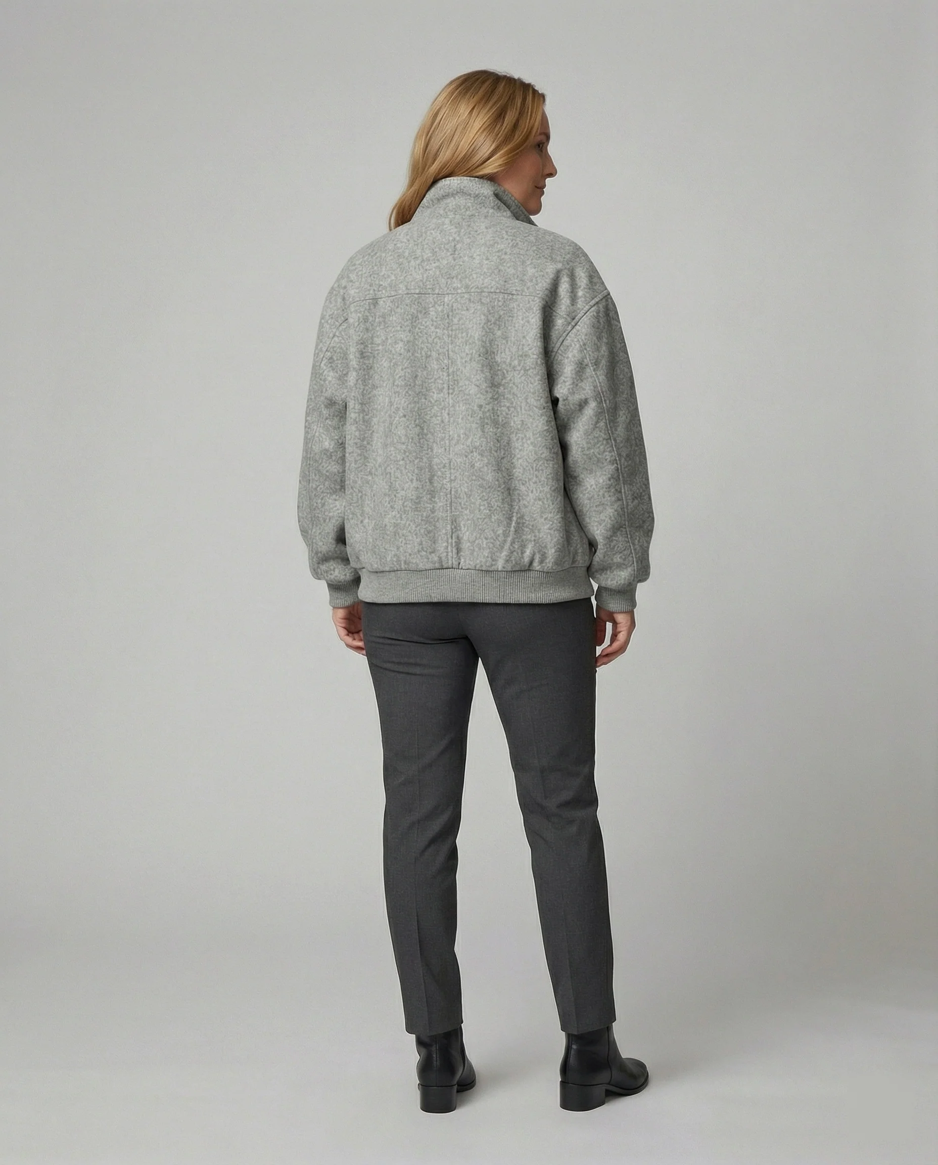 Weit geschnittene Wollmix-Übergangsjacke mit Stehkragen und vertikalen Reißverschlusstaschen Heidi-Mode - Image 2