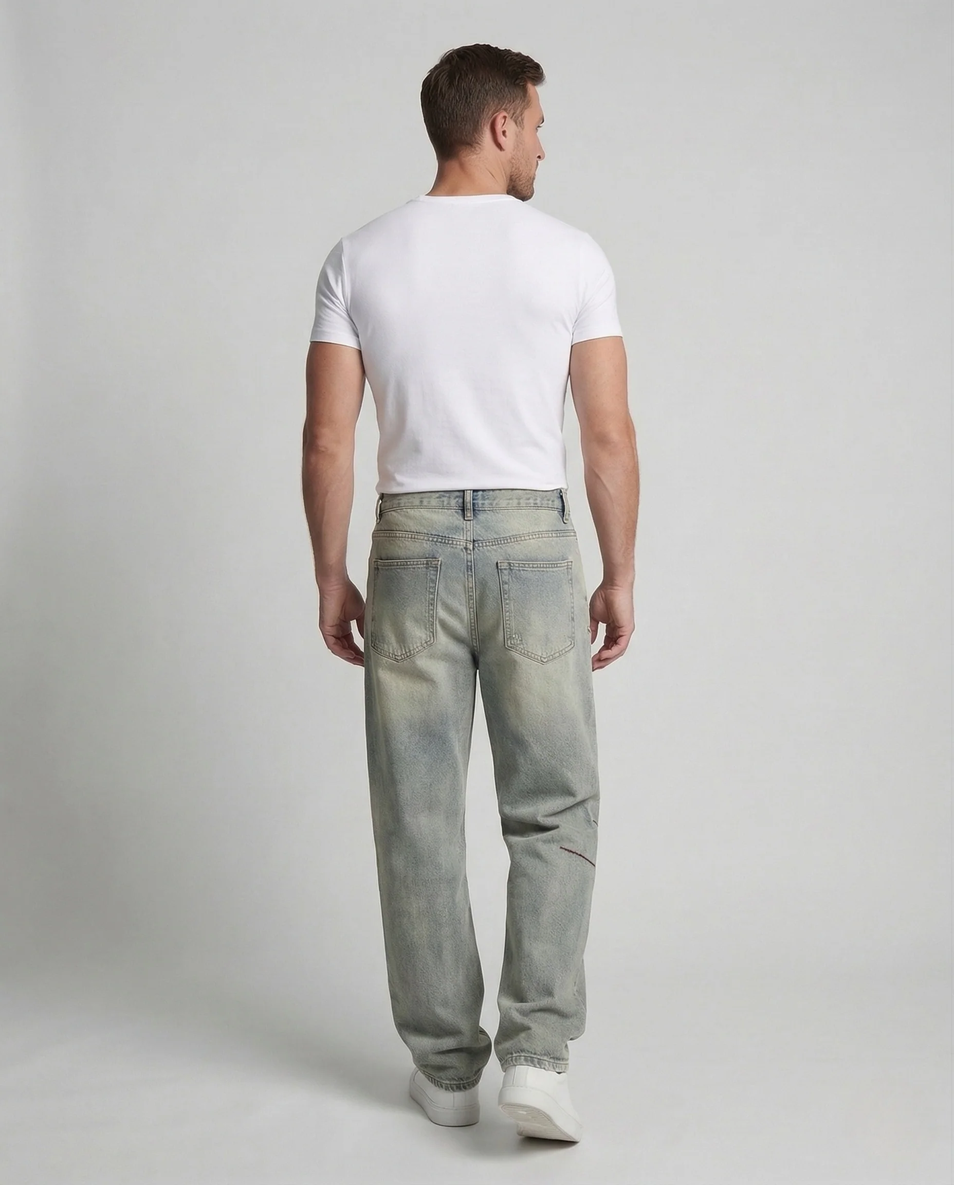 Herren Baggy Jeans mit Used Optik und Ziernähten - Image 3