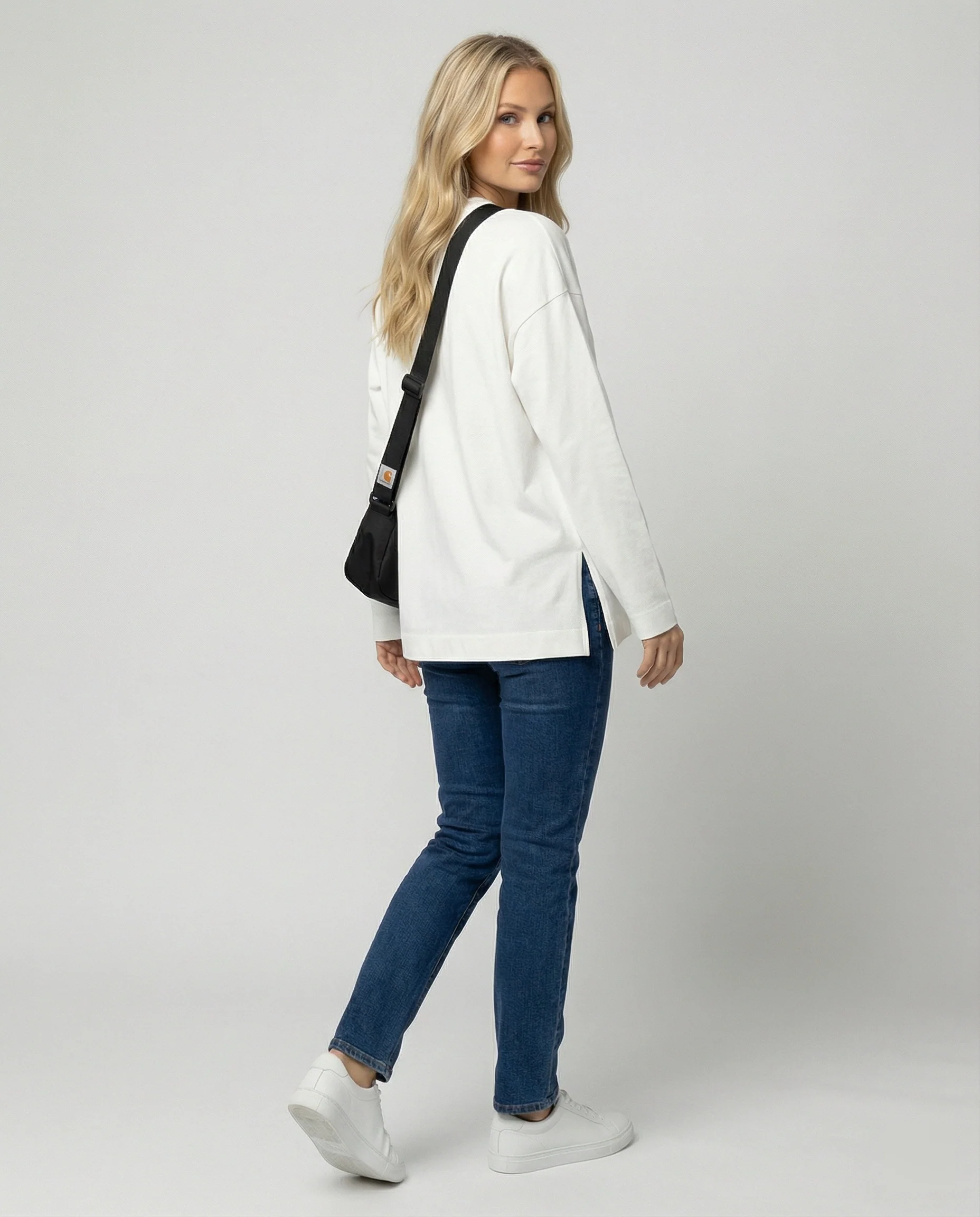 Lässiges Oversize Langarmshirt Damen Baumwolle Weiß mit Seitenschlitz Herbst - Image 4