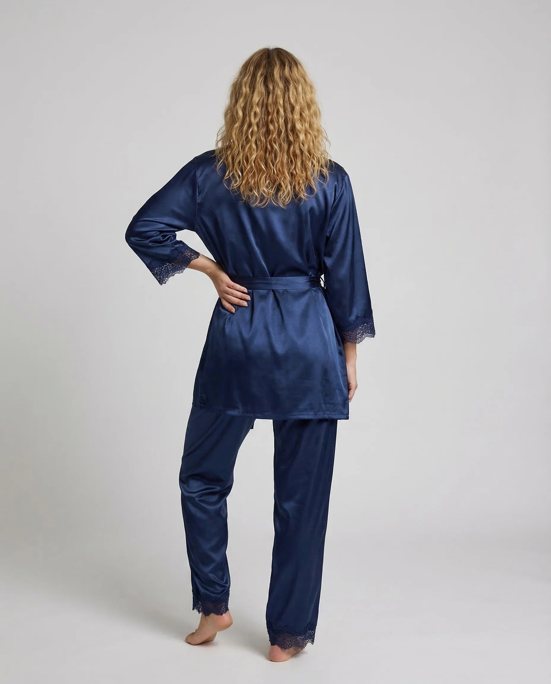 Damen Nachtwäsche Set 5-teilig mit Spitzenbesatz & Morgenmantel | Heidi-Mode - Image 4
