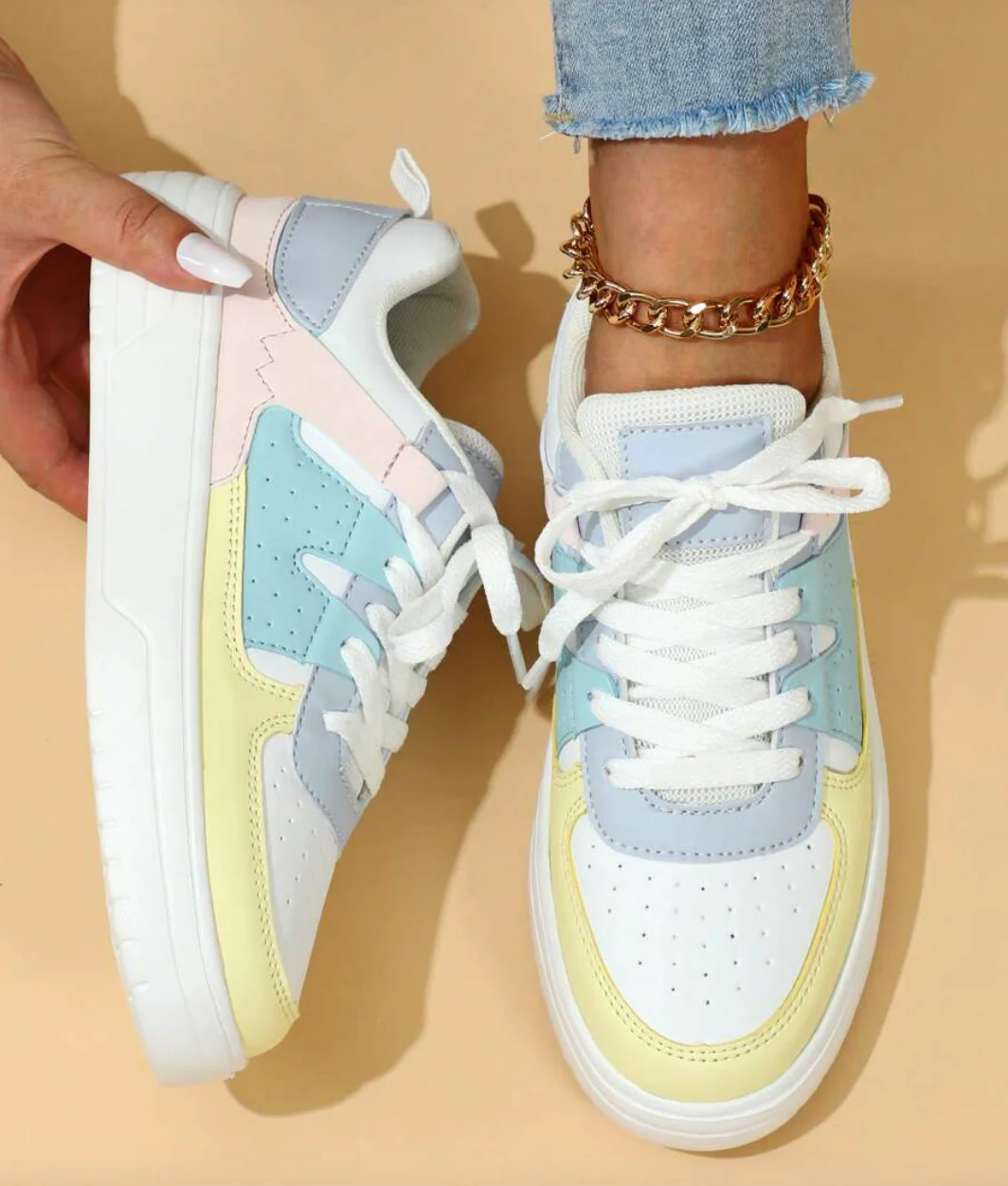 Stilvolle und bequeme Sneaker in einem einzigartigen Design Heidi Mode - Image 4