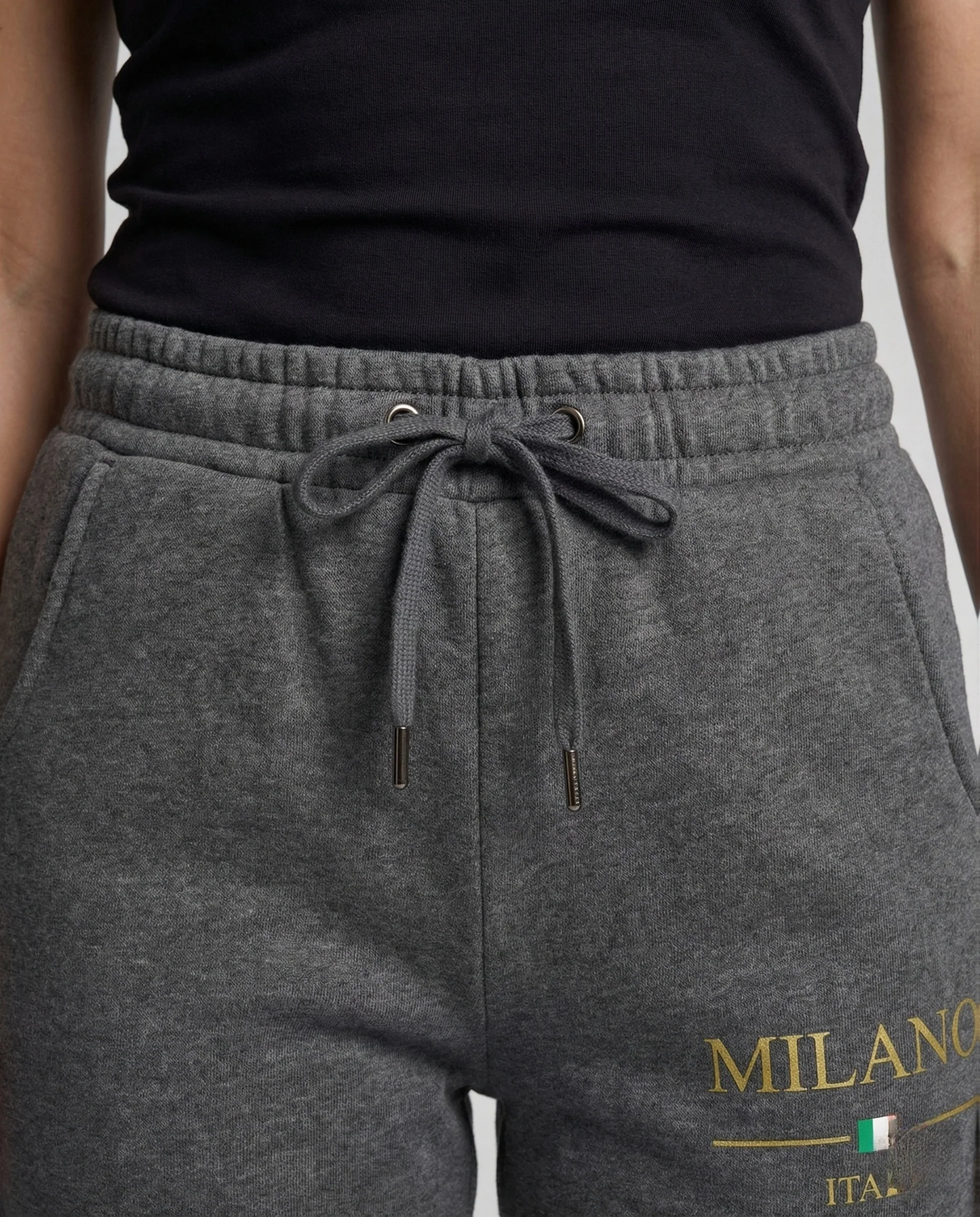 Unisex Fleece Trainingshose schmal mit Print - Image 3