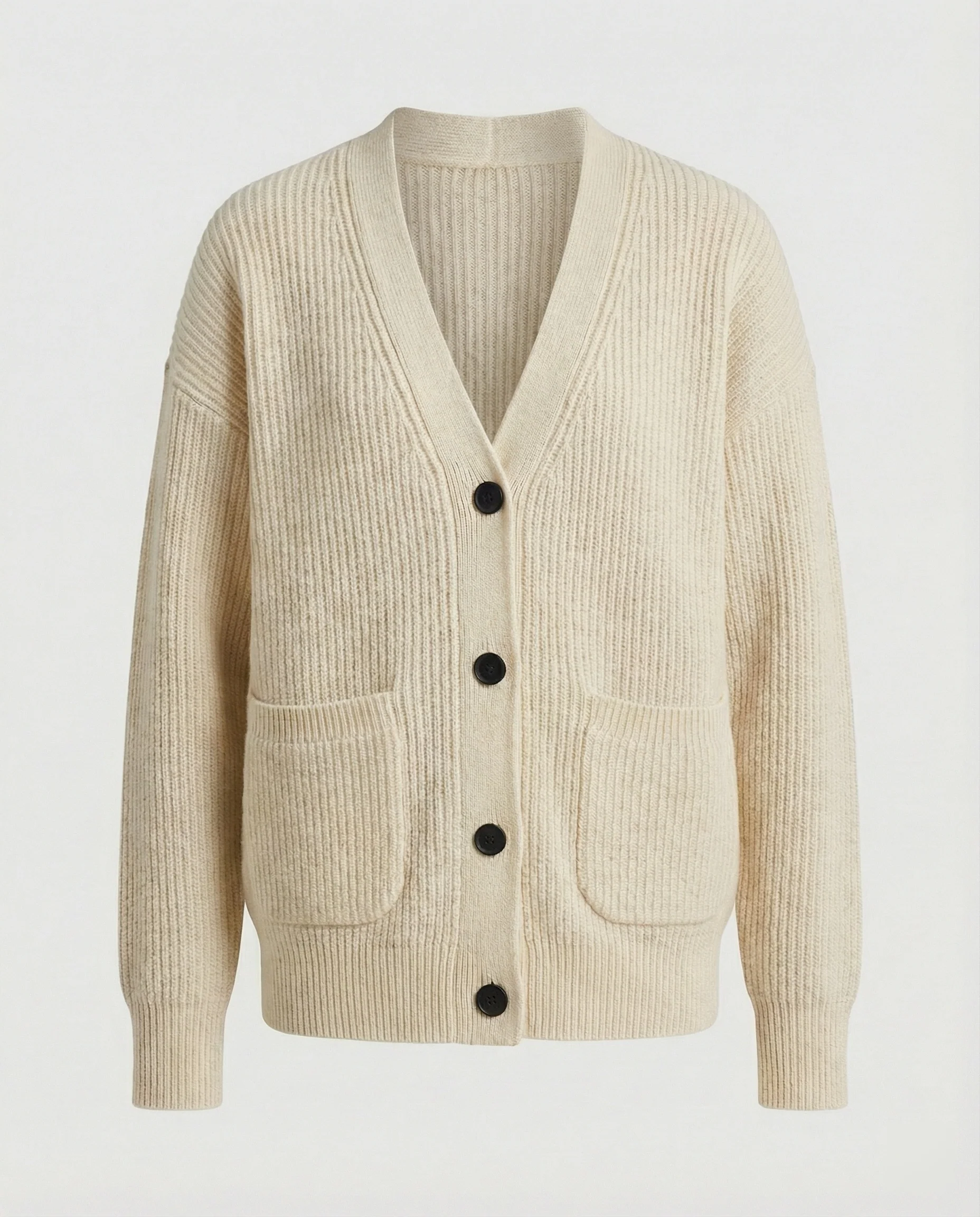 Weit geschnittene Strickjacke mit aufgesetzten Taschen und markanter Knopfleiste Heidi-Mode - Image 5