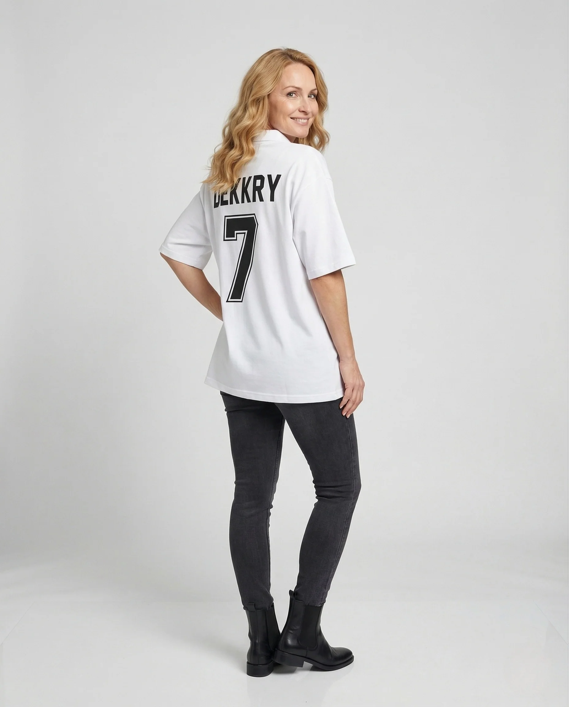 Unisex Poloshirt weit mit Kontrastkragen und Rückendruck - Image 4