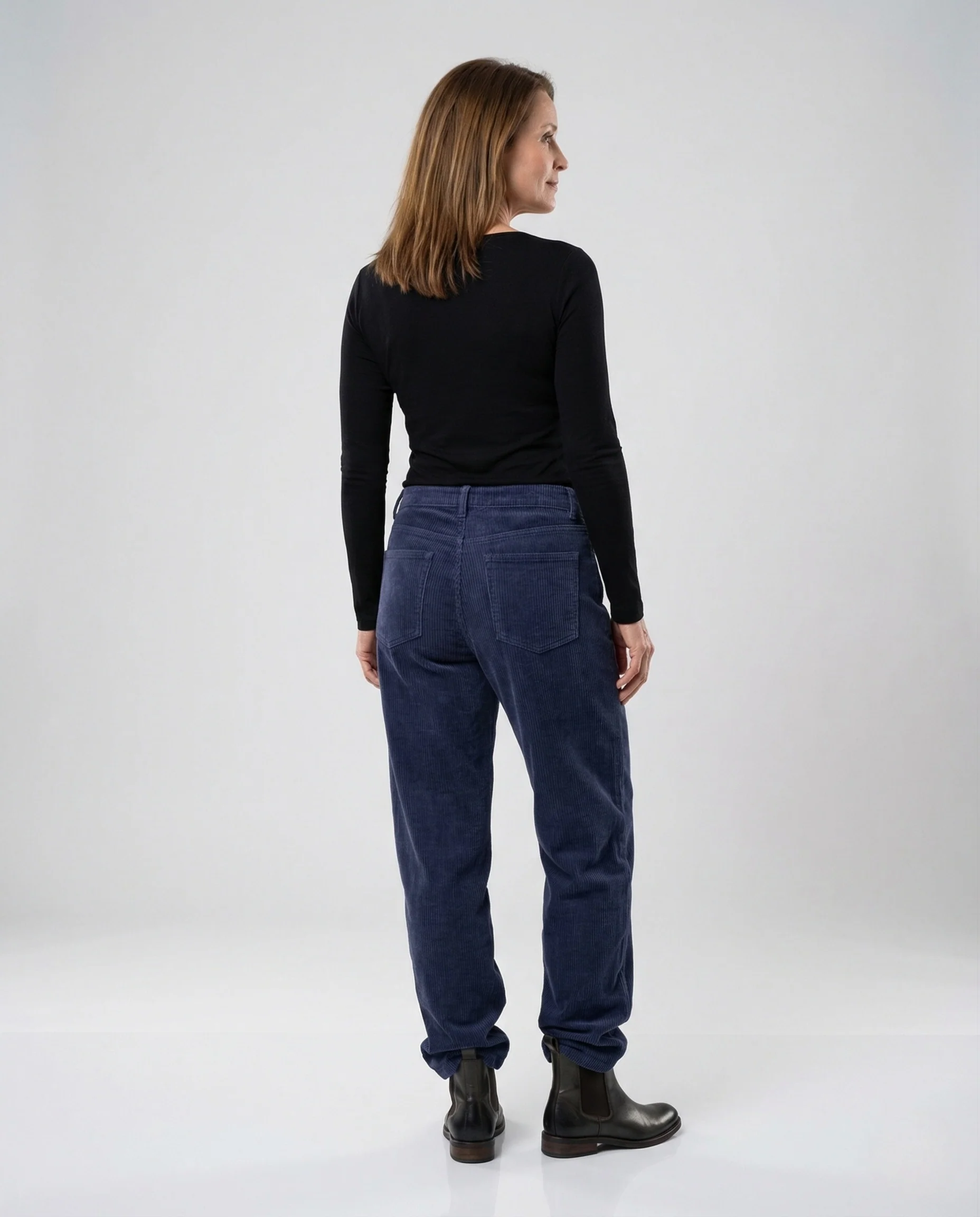 Unisex Weite Cordhose mit Feiner Struktur und Knieabnähern - Image 4
