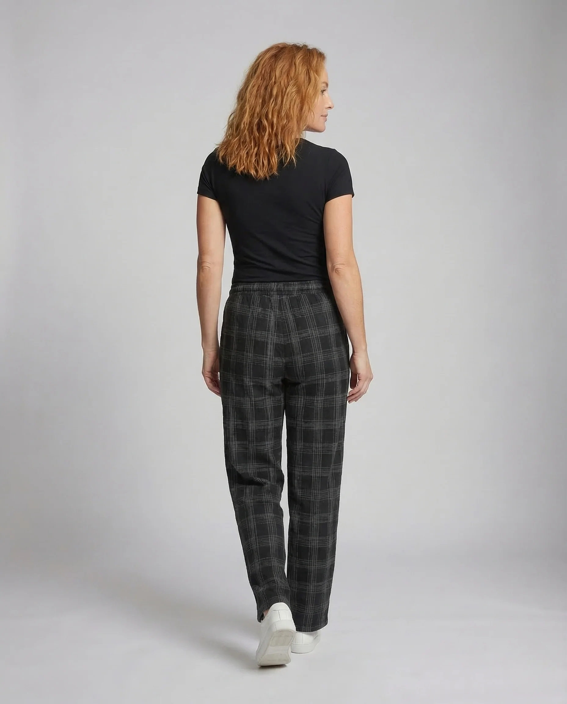 Unisex Freizeithose Kariert Oversize Tunnelzug - Image 4