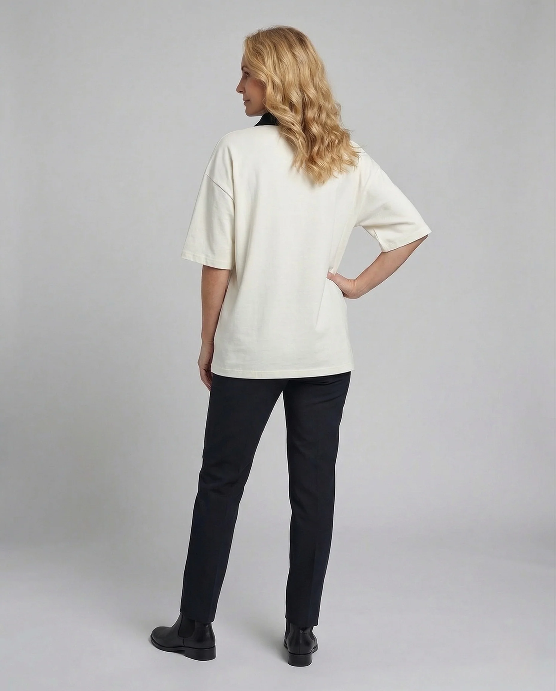 Unisex Kurzarm Sweatshirt weit mit Polokragen und Halbzip - Image 4