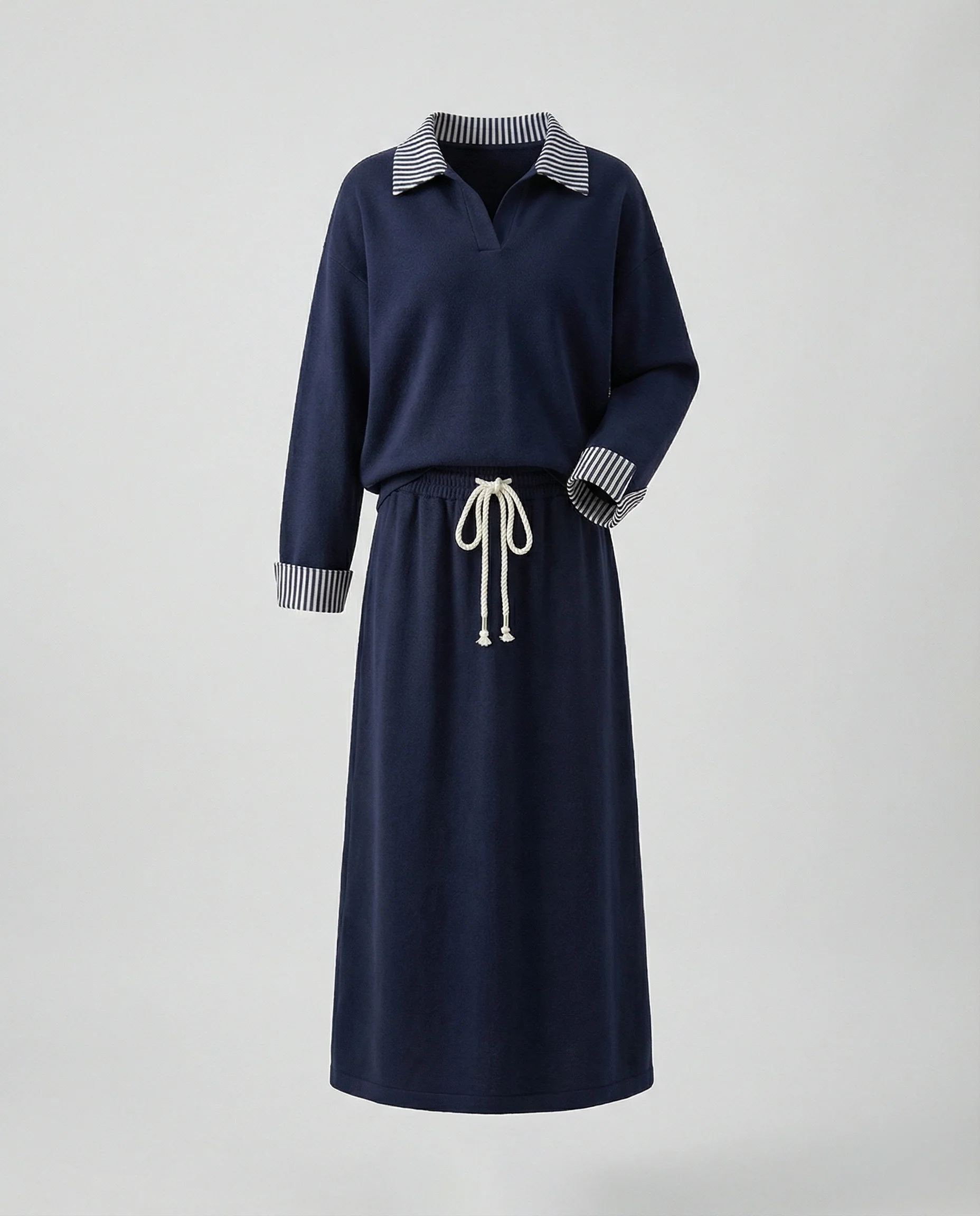 Urbanes Freizeitensemble mit Oversize-Sweatshirt, Streifenkragen und Kordelzug-Midirock Heidi Mode - Image 3